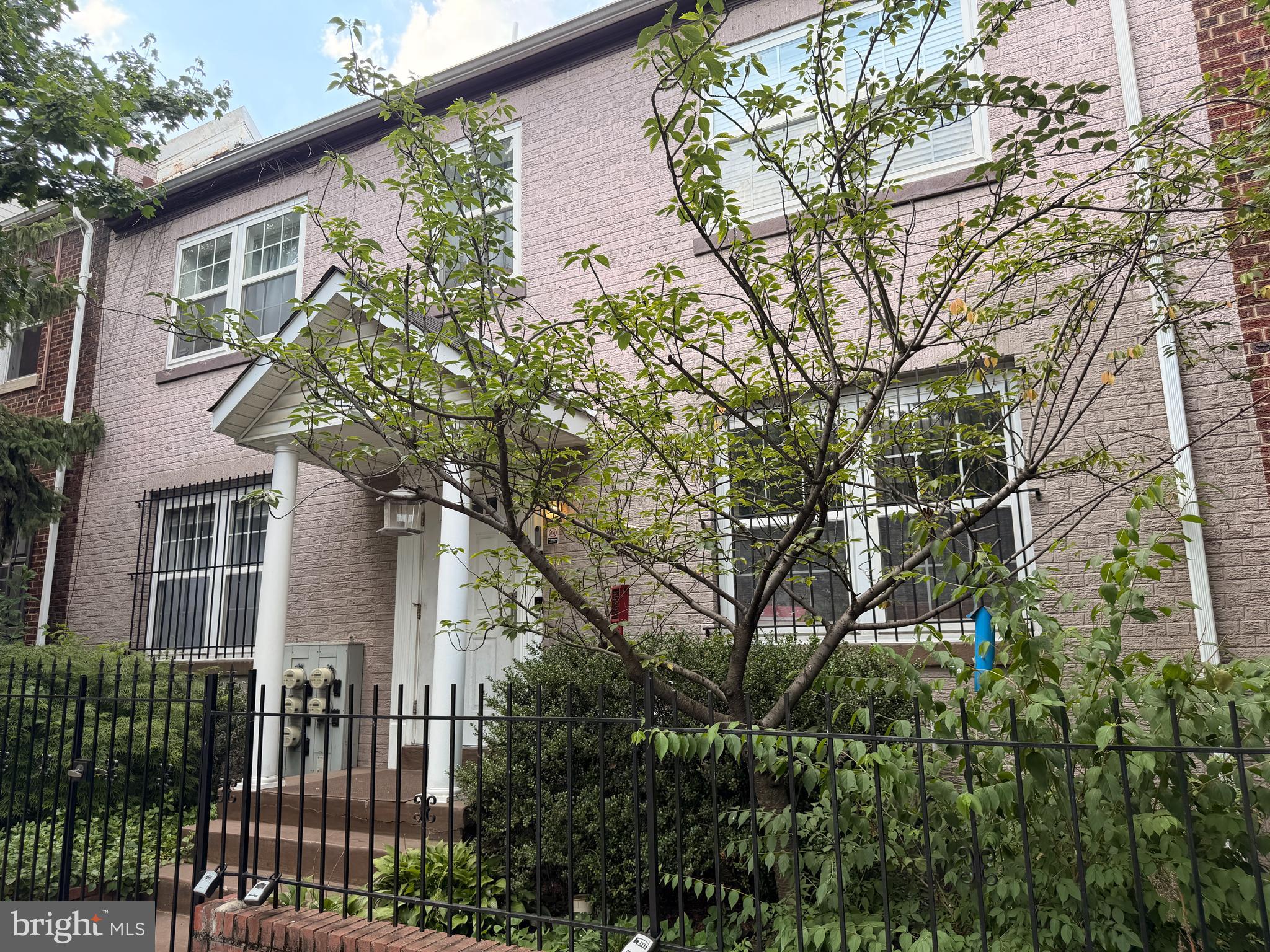 1840 D STREET NE 4