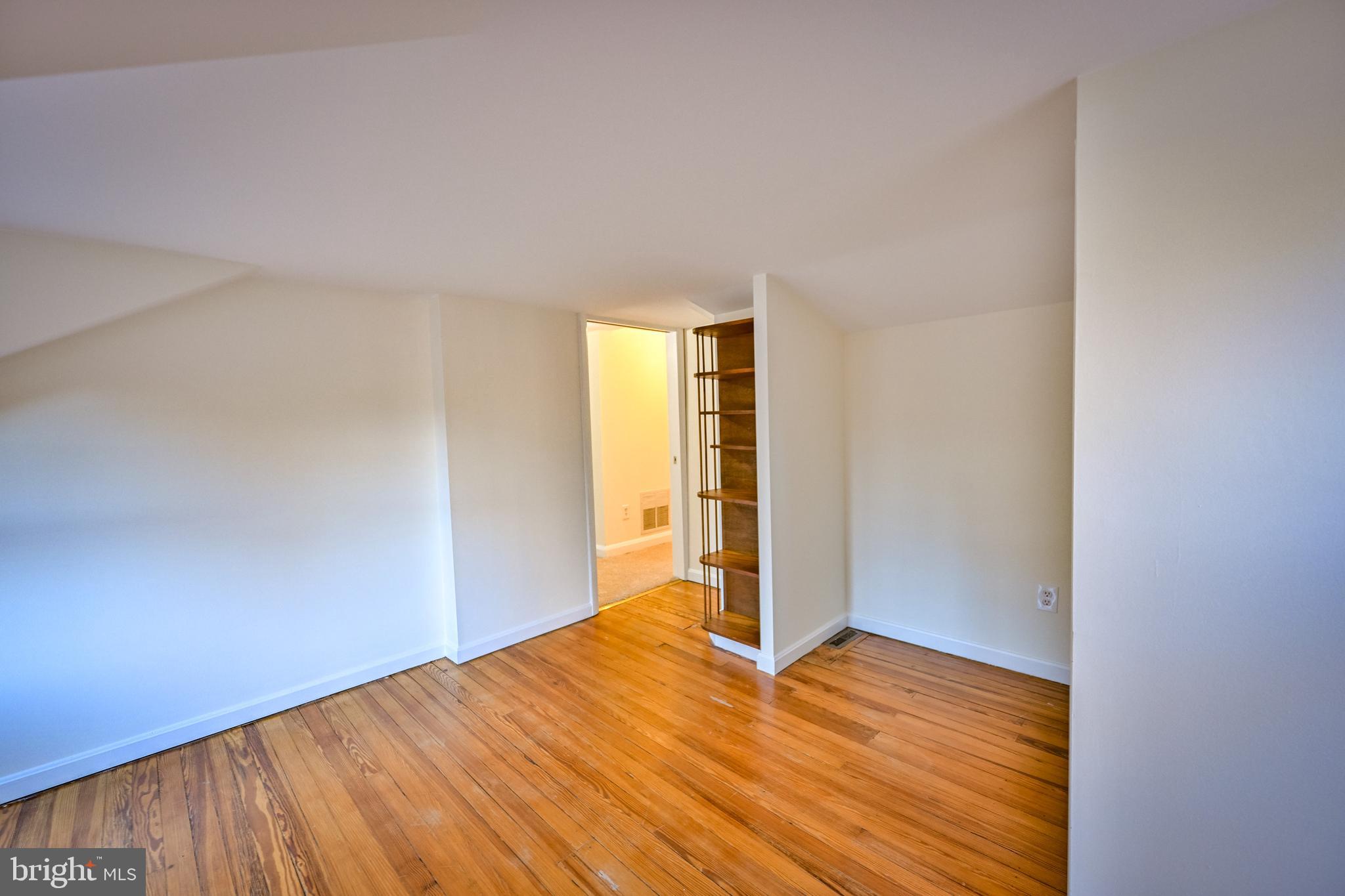 KINGSVILLE - Residential