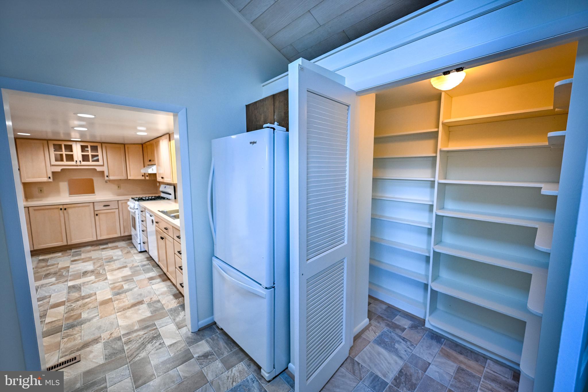 KINGSVILLE - Residential