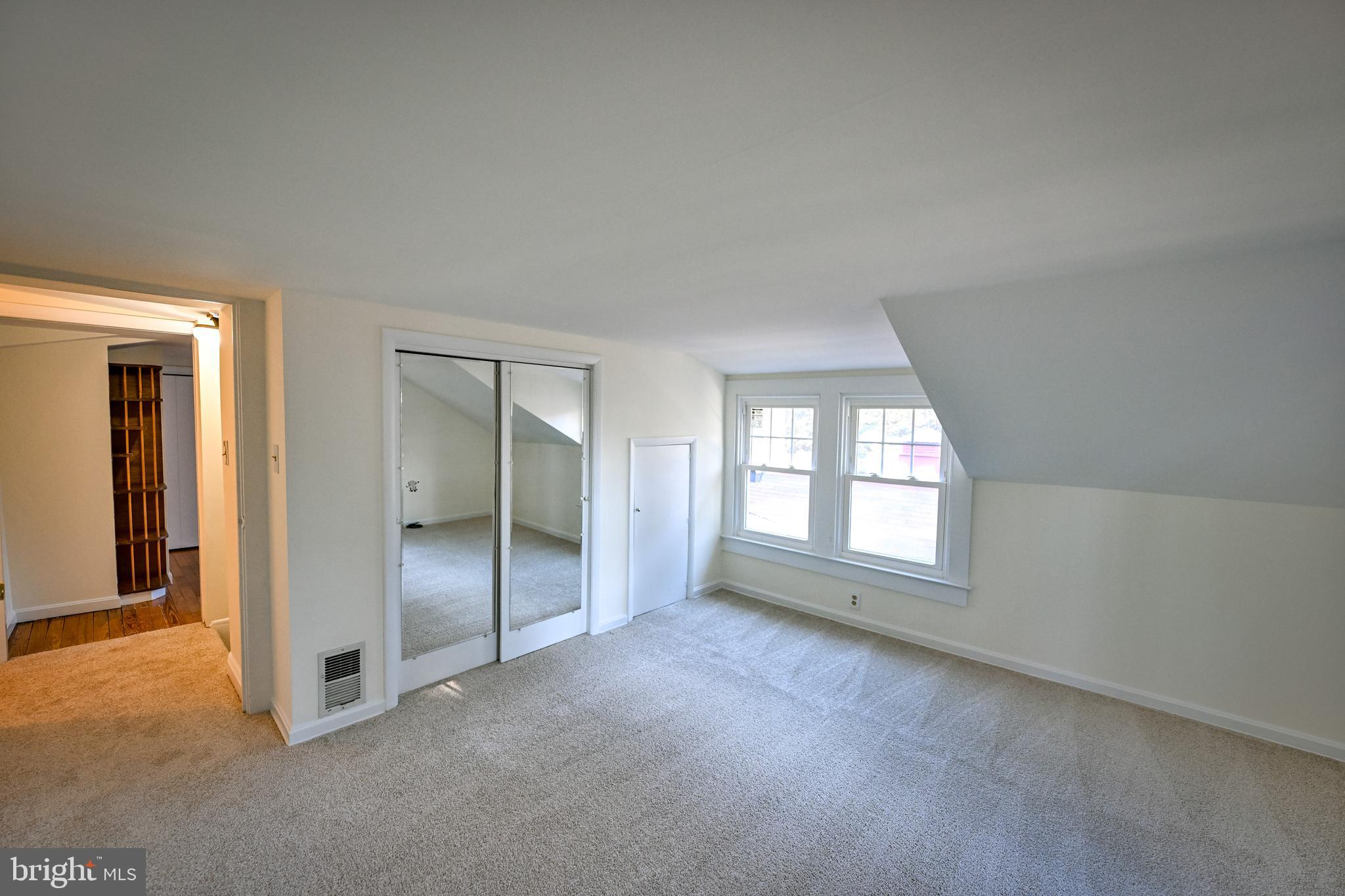 KINGSVILLE - Residential