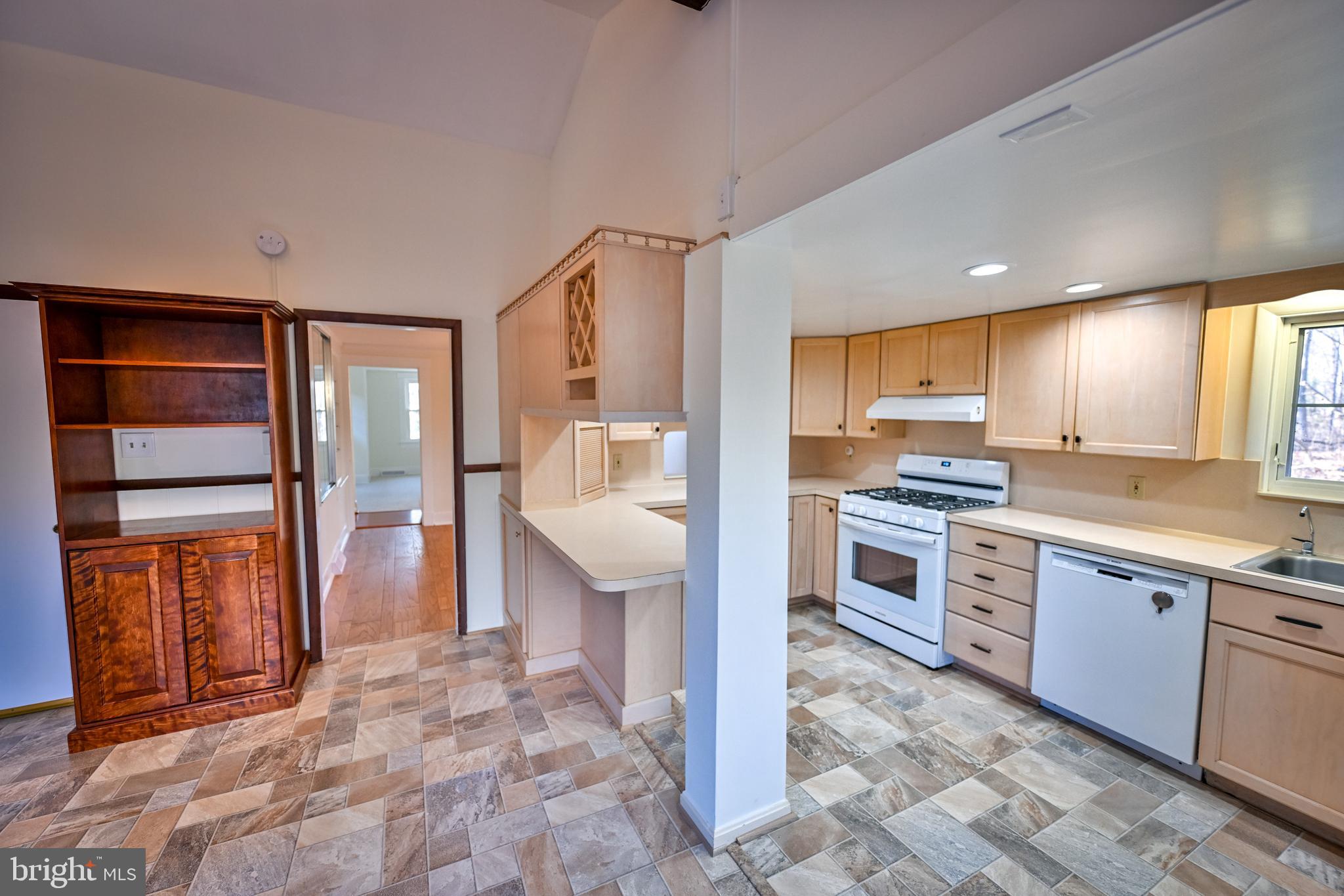 KINGSVILLE - Residential