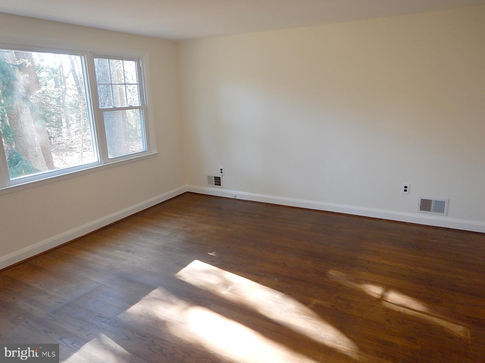 KINGSVILLE - Residential