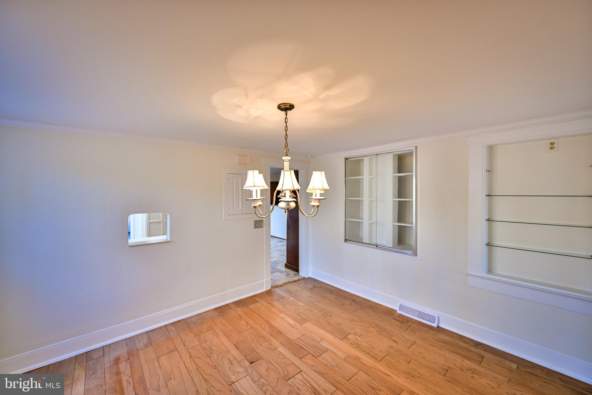 KINGSVILLE - Residential