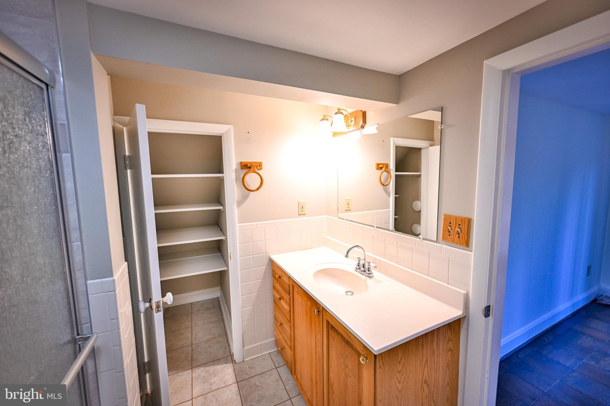 KINGSVILLE - Residential