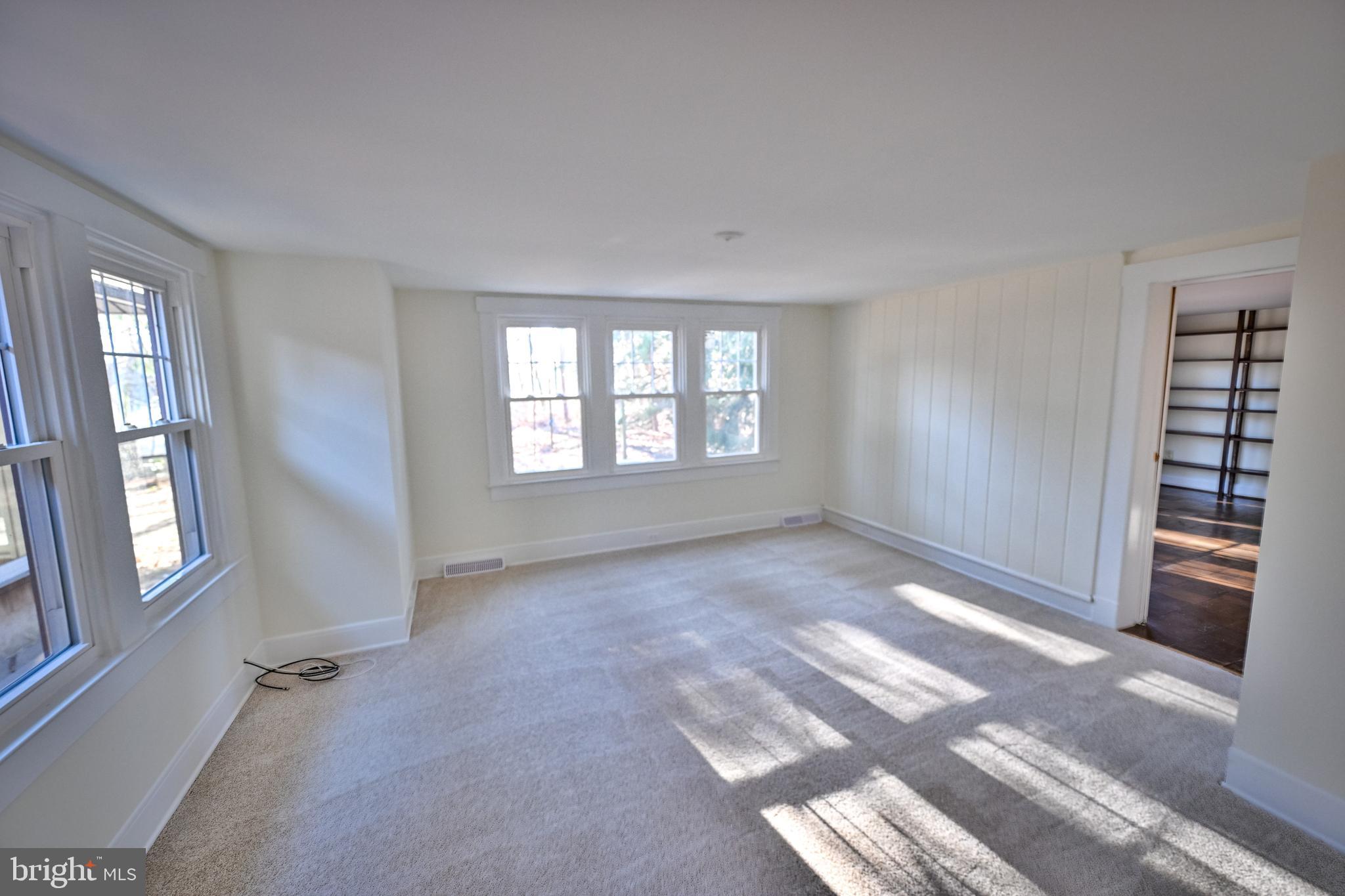 KINGSVILLE - Residential