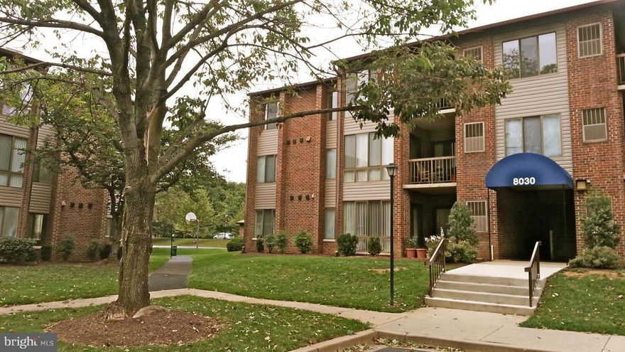 Very clean, updated and conveniently located property. New hand-scraped walnut wood laminate floors and white 2" faux blinds recently installed. Completely remodeled kitchen with full-overlay cabinetry, stainless steel appliances and quartz countertops. Convenient location: new tenants can walk to Shady Grove Metro stop (Red line - Glenmont). 1/2 off Feb Rent for Jan Move-ins!