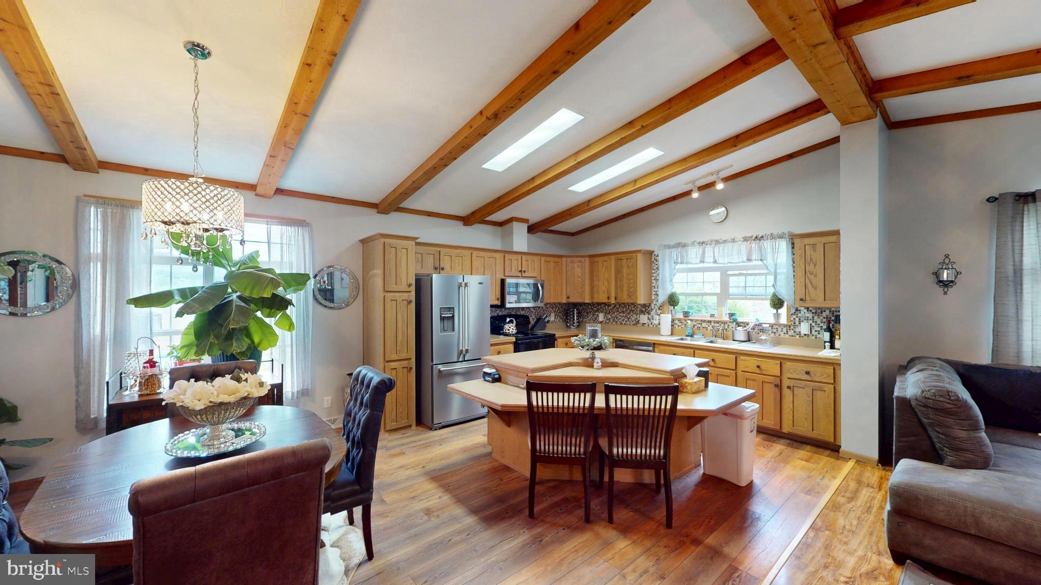 HIGH POINT - Residential