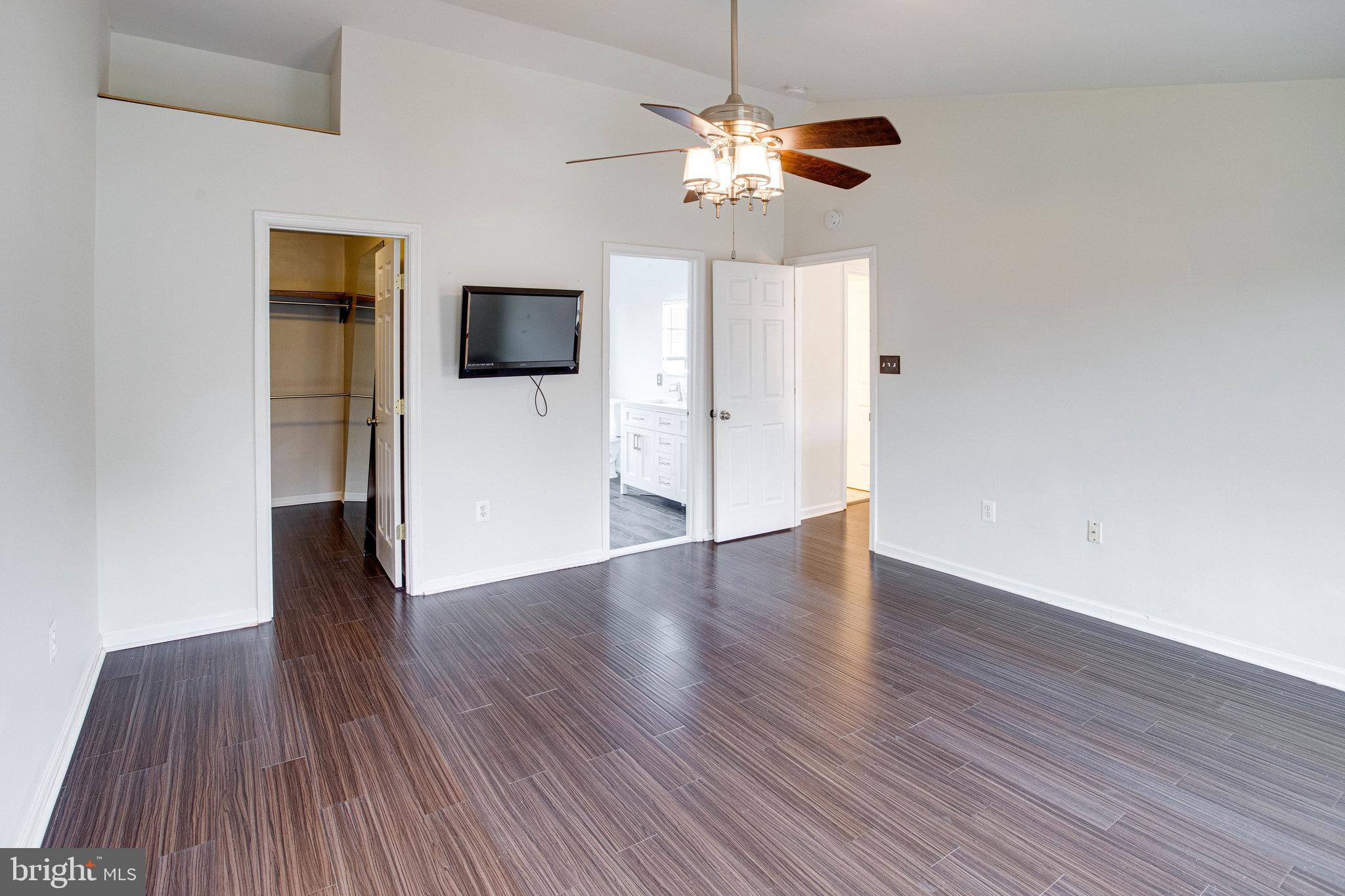 SOUTHLAKE AT MONTCLAIR - Residential