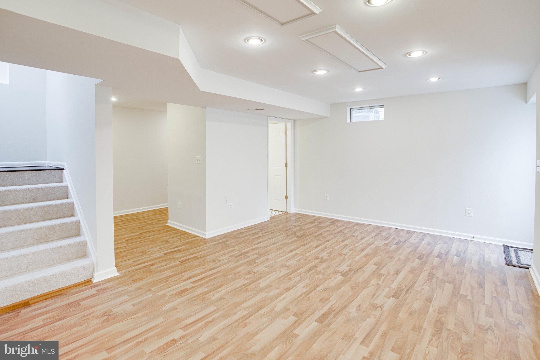 SOUTHLAKE AT MONTCLAIR - Residential