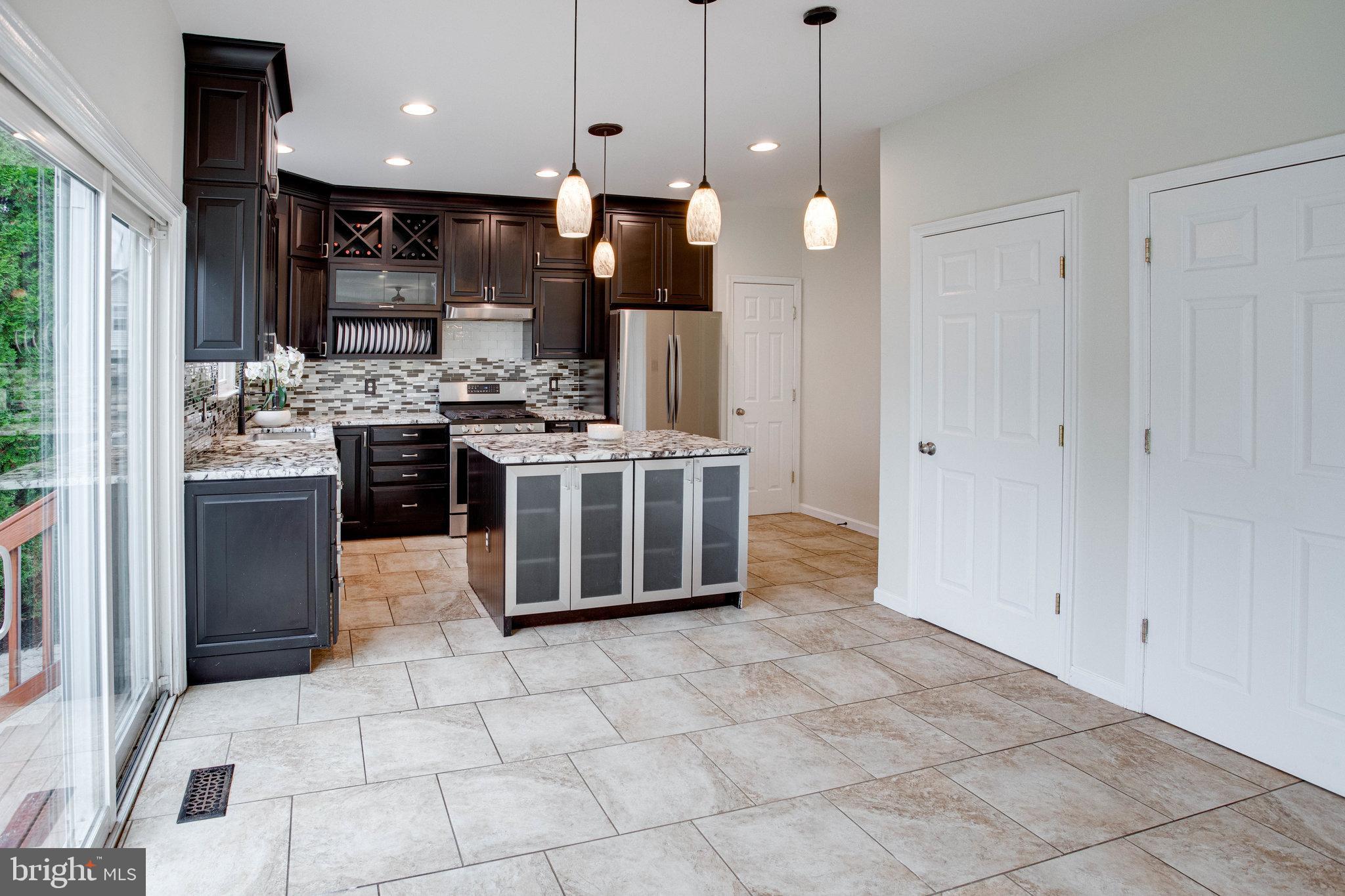 SOUTHLAKE AT MONTCLAIR - Residential