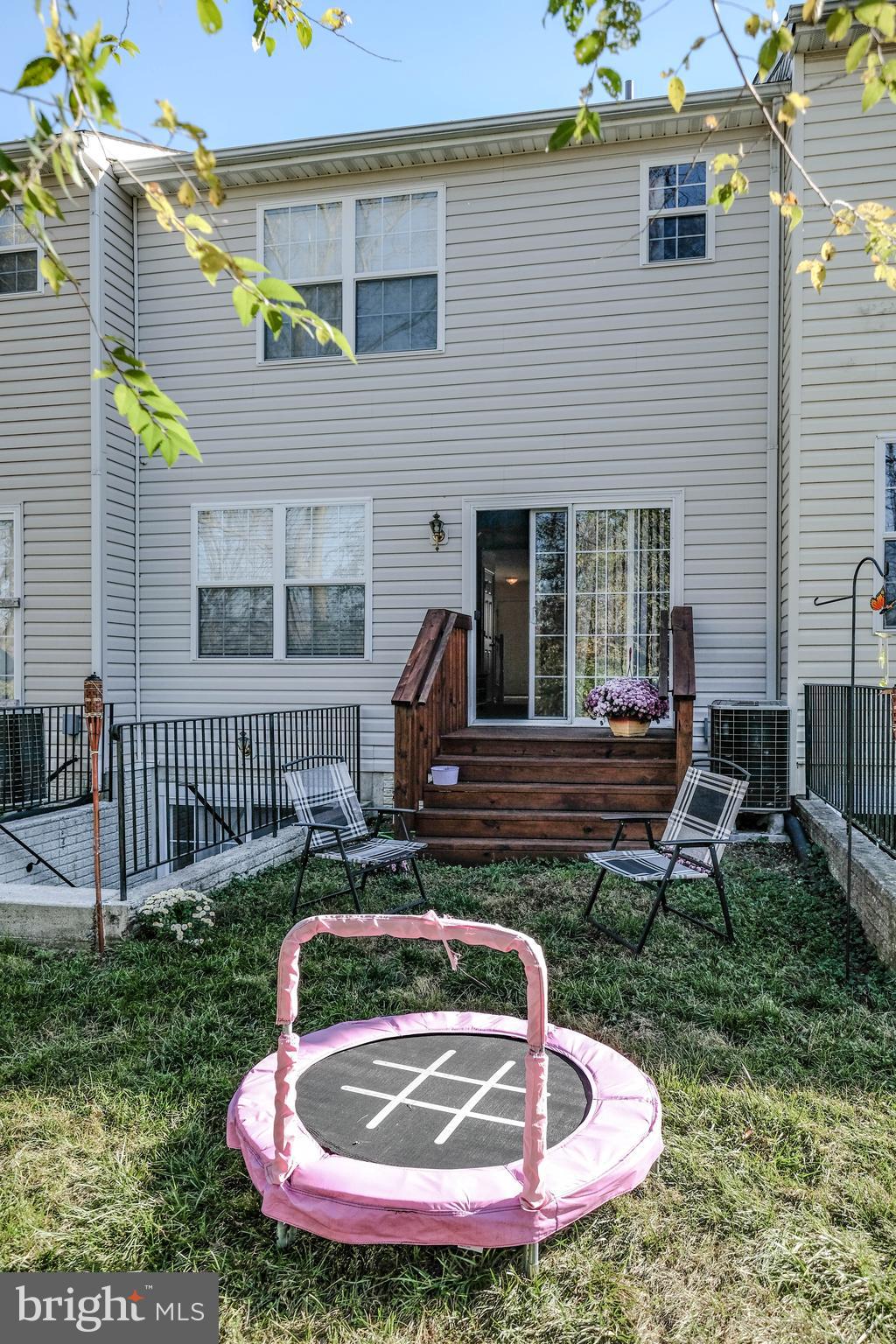 BUNKER HILL TOWNHOMES - Residential