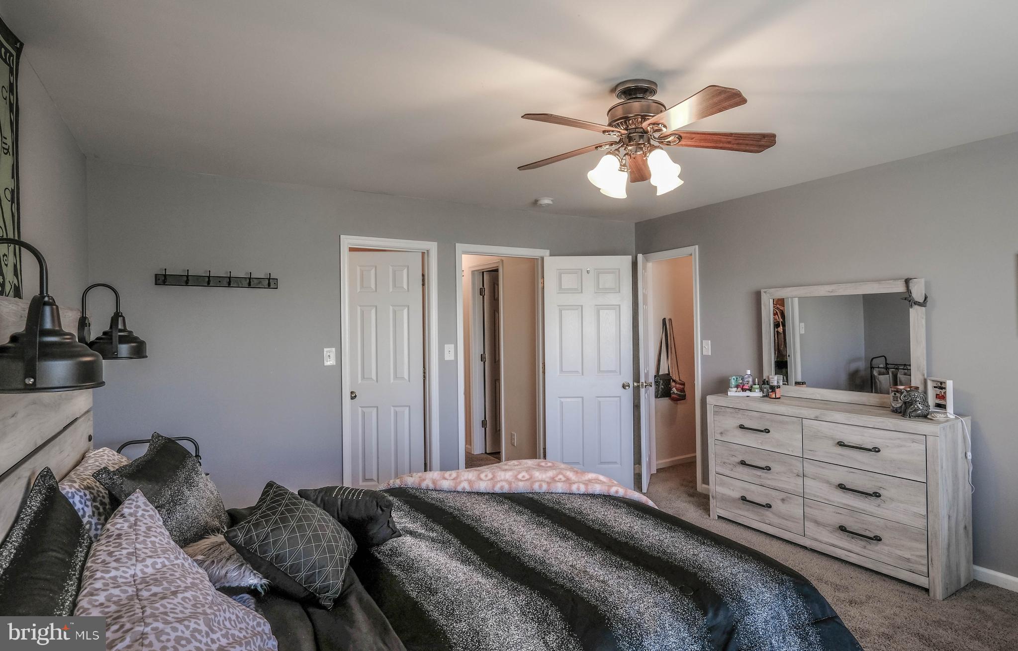 BUNKER HILL TOWNHOMES - Residential