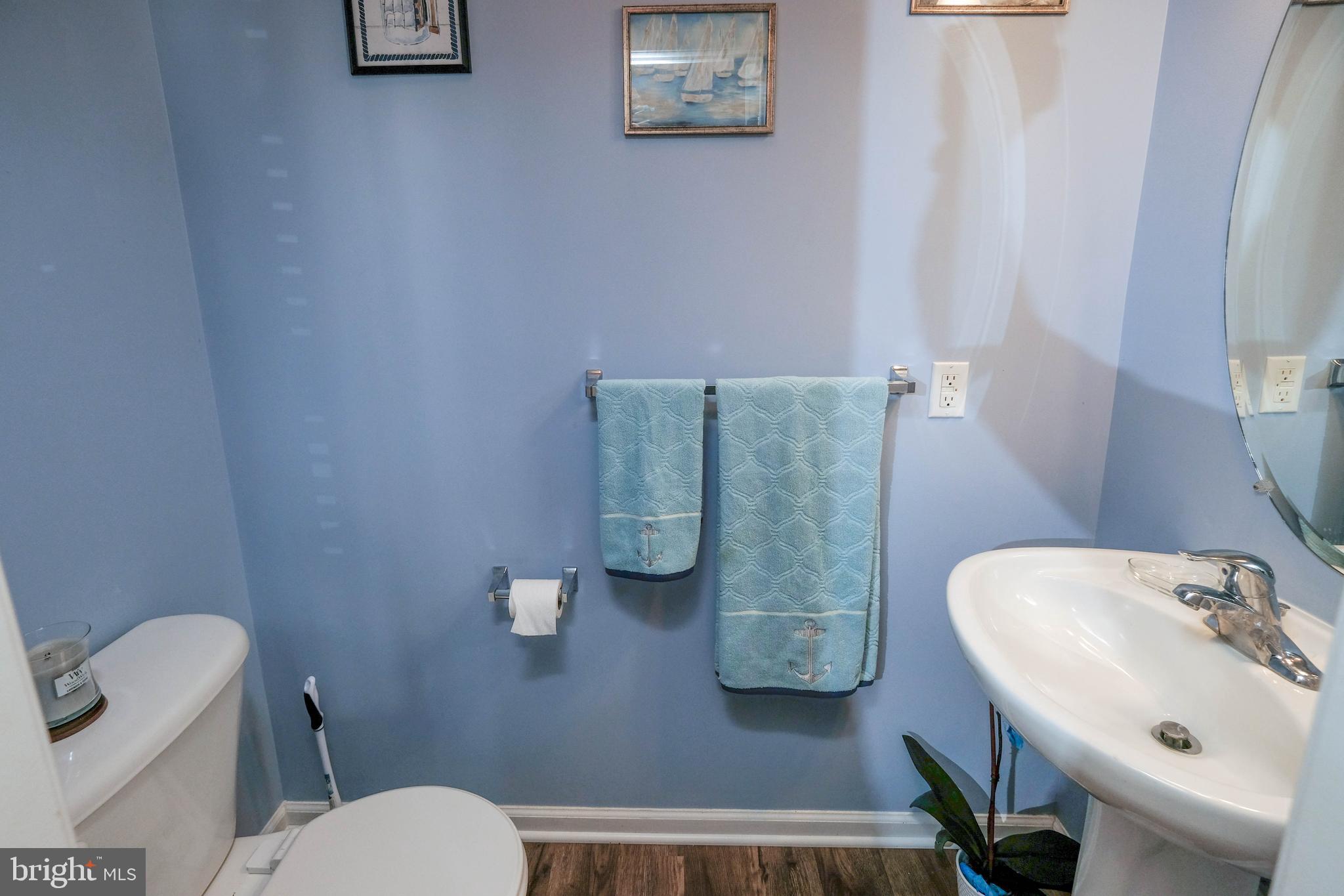 BUNKER HILL TOWNHOMES - Residential