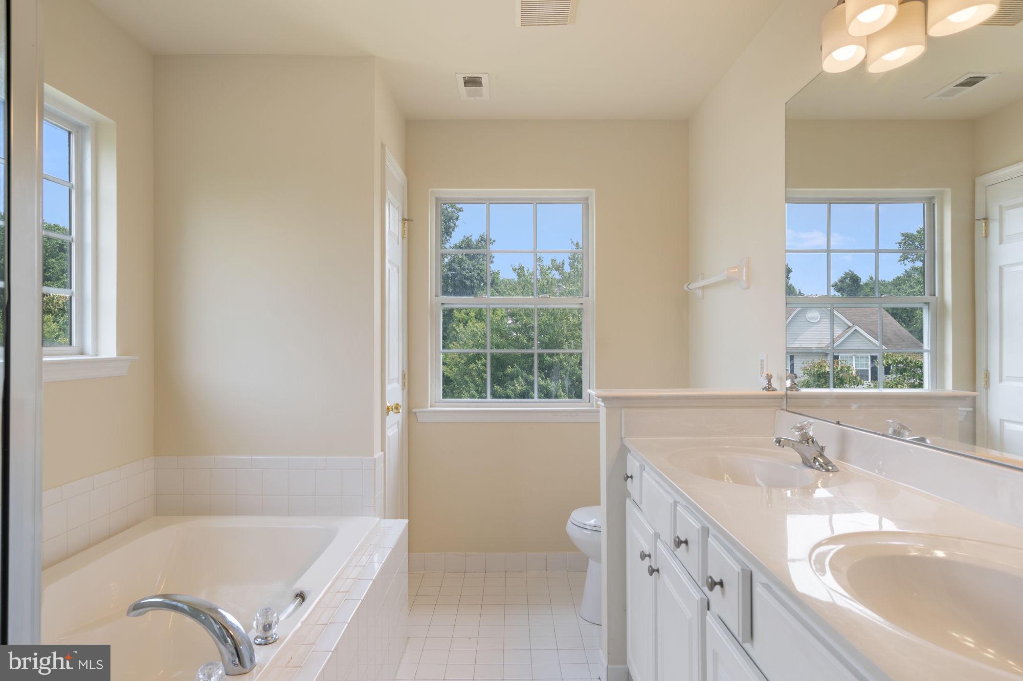 MEADOWBROOK - Residential