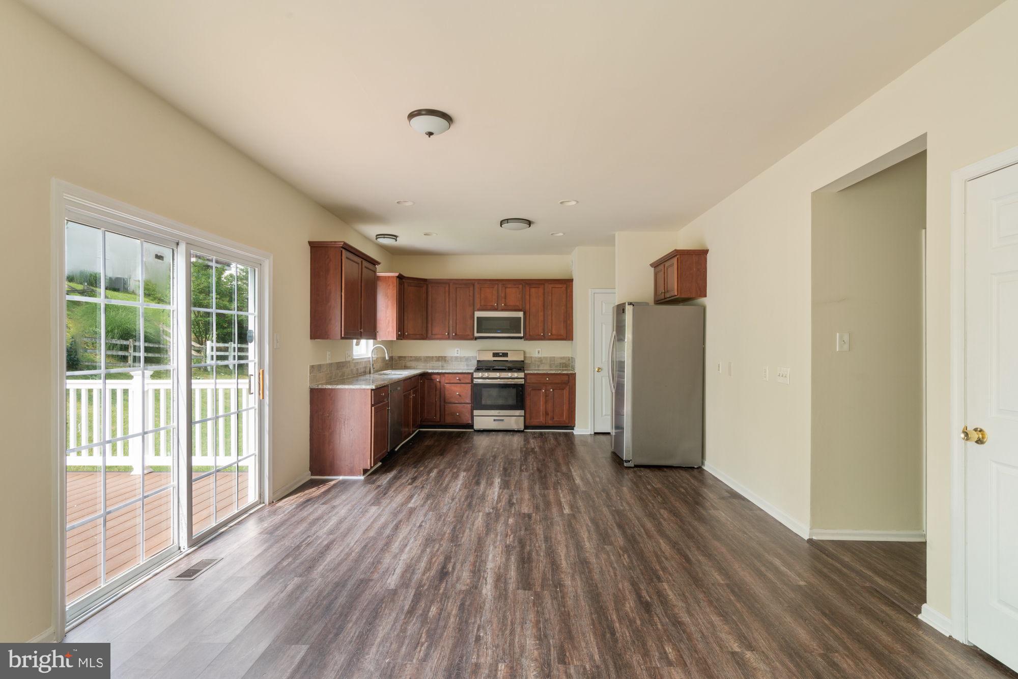 MEADOWBROOK - Residential