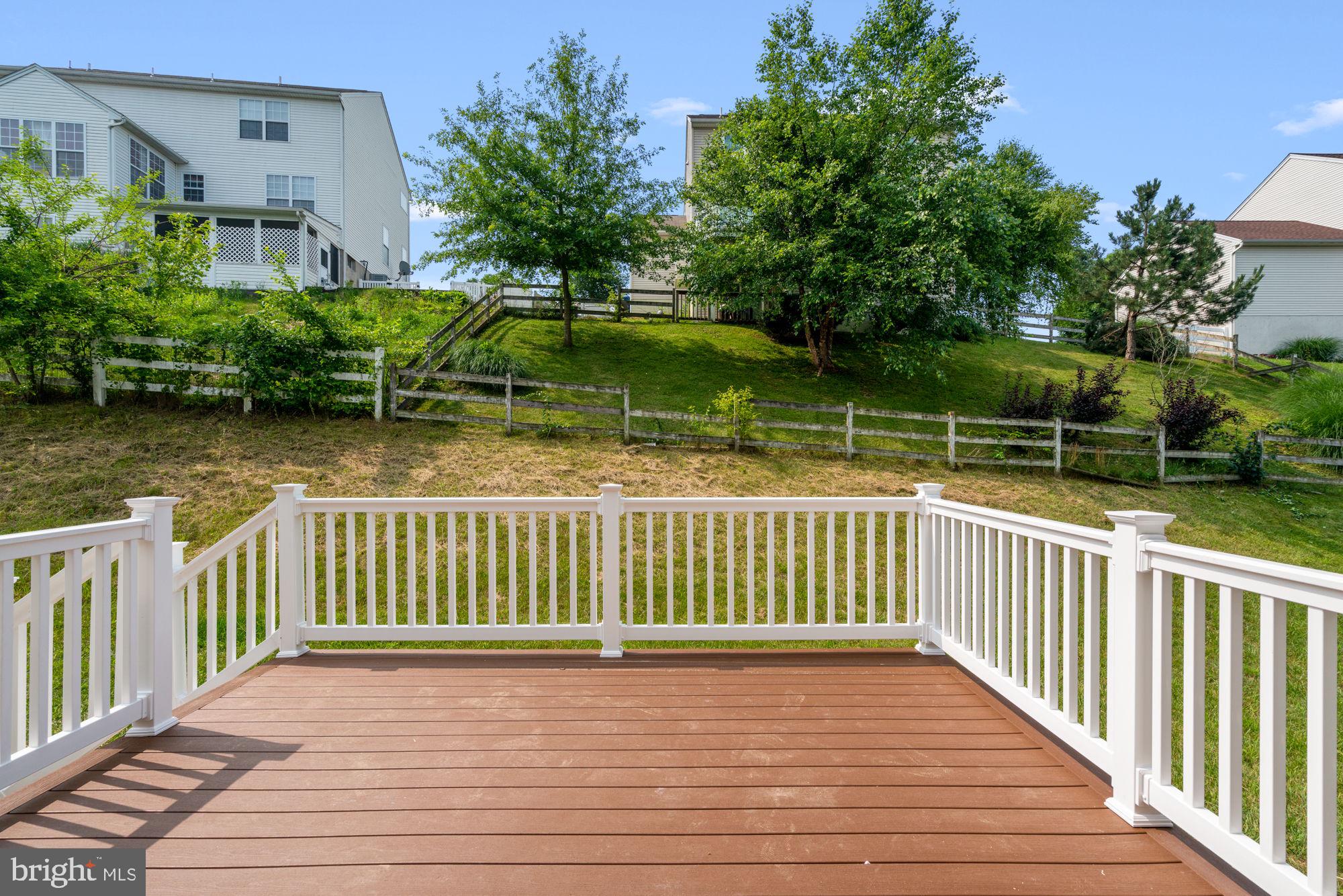 MEADOWBROOK - Residential