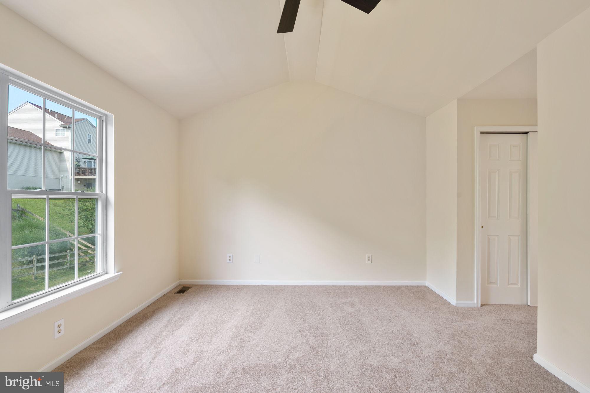 MEADOWBROOK - Residential