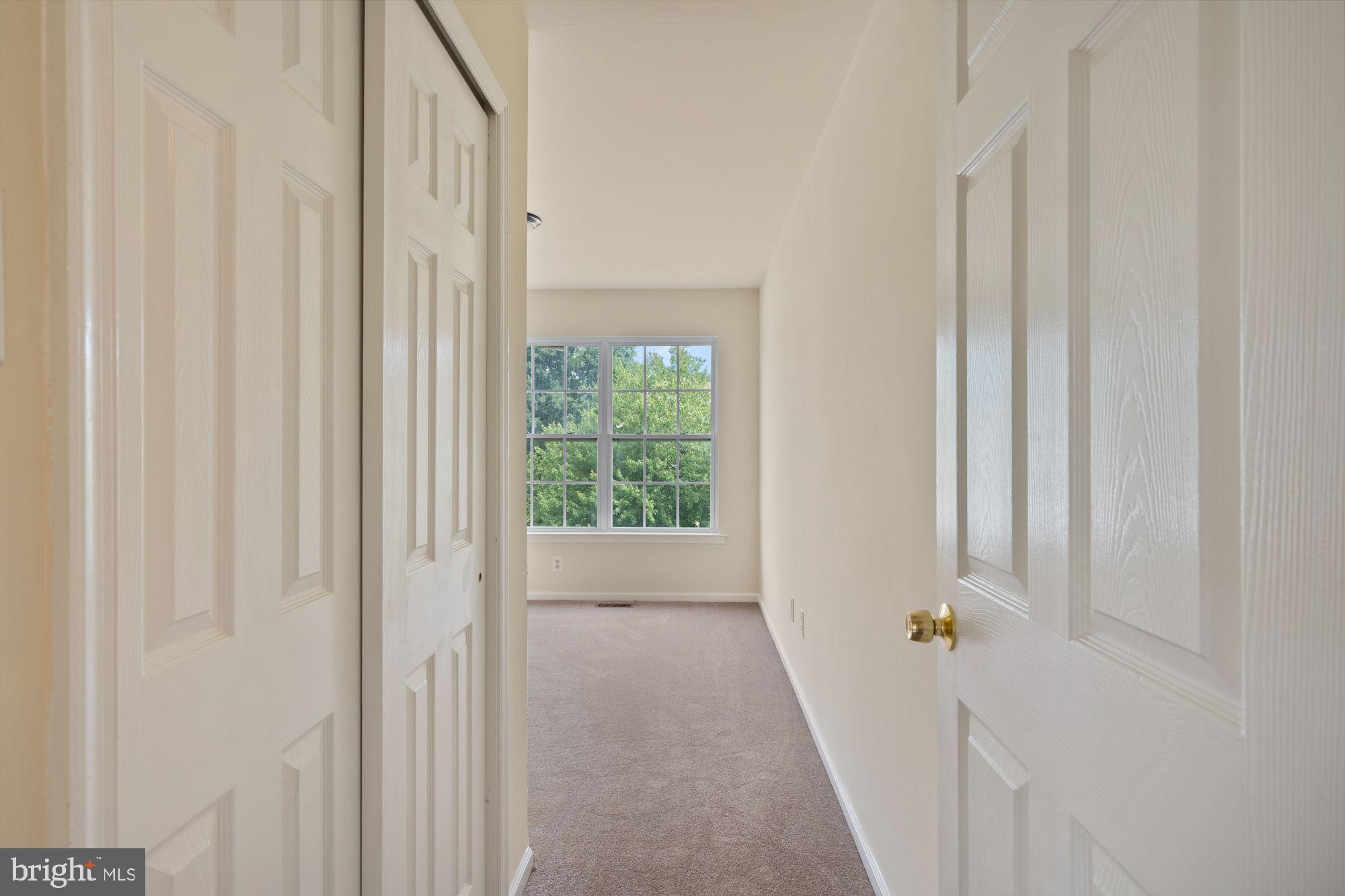 MEADOWBROOK - Residential