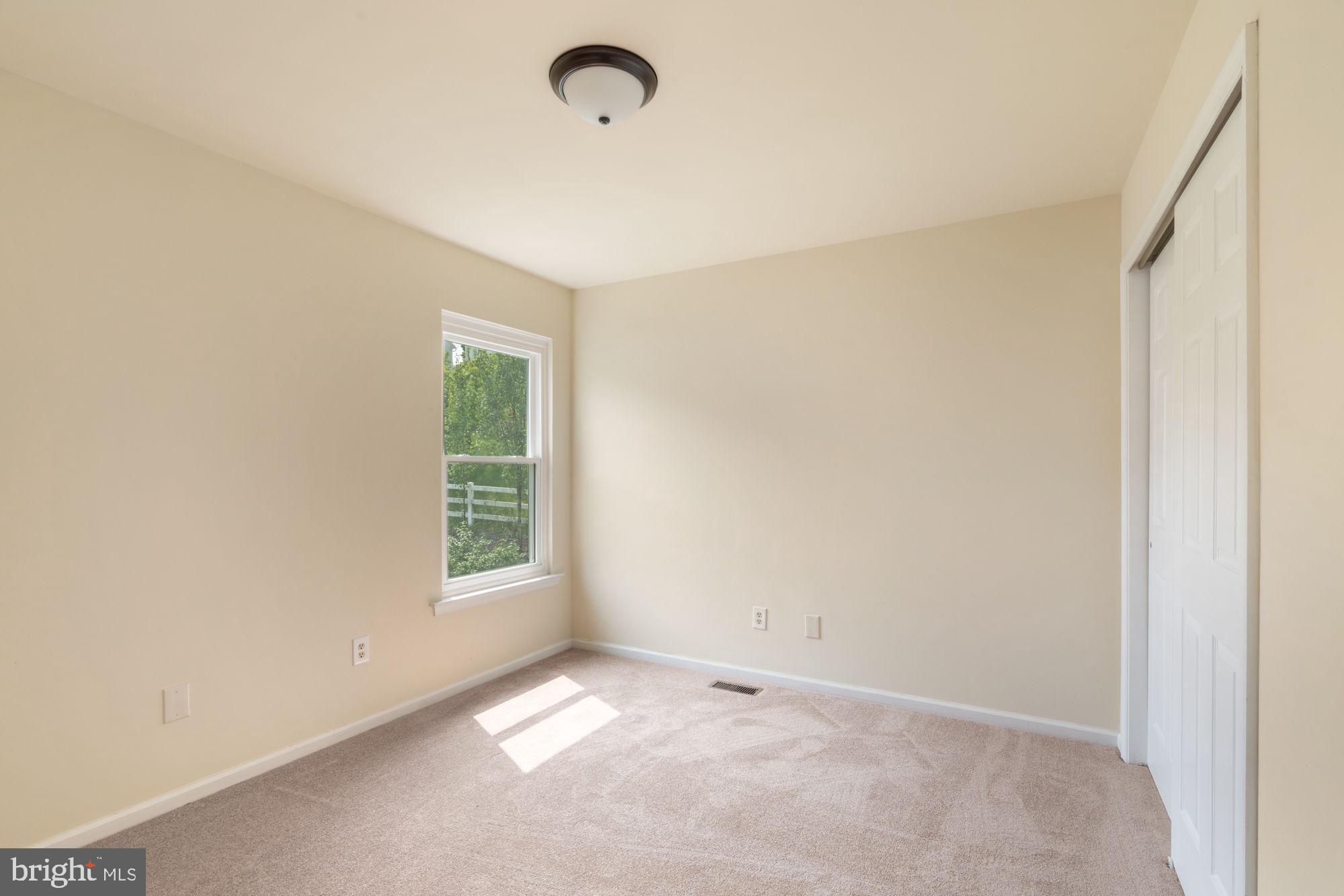 MEADOWBROOK - Residential