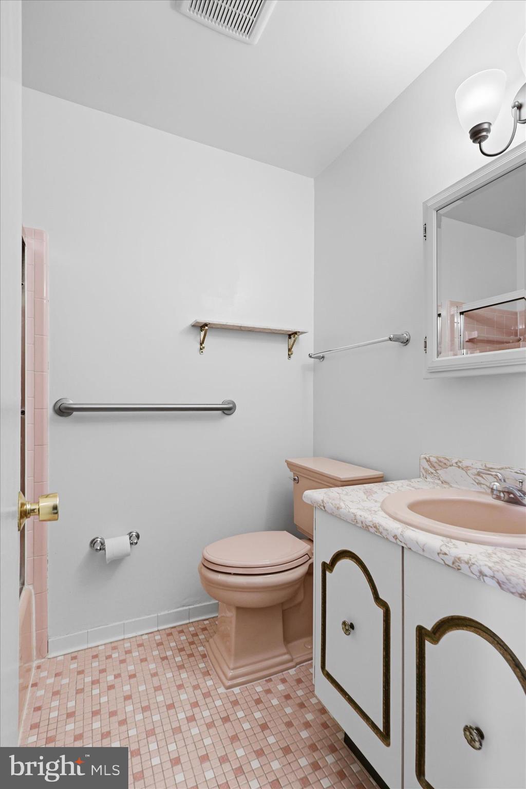 BARRISTERS PLACE - Residential