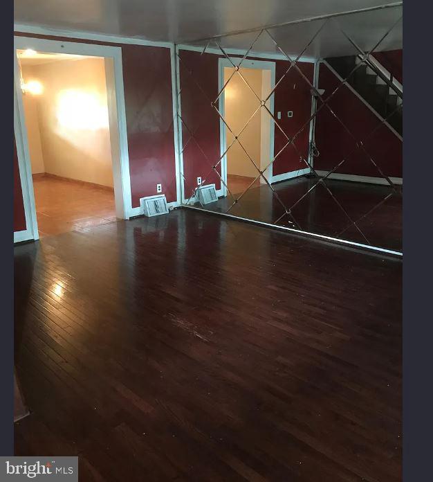 HOLMESBURG - Residential