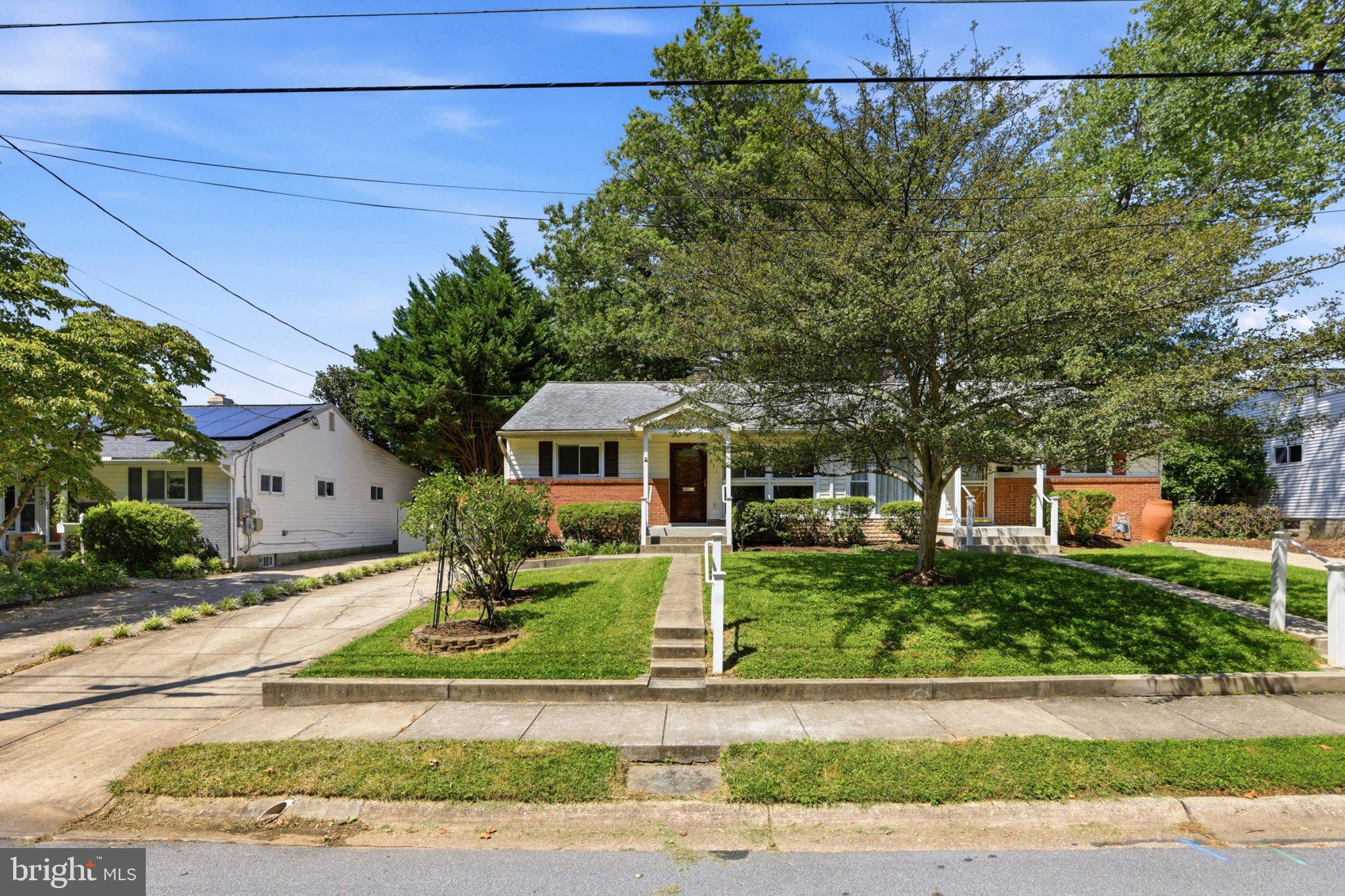 631 W LYNFIELD DRIVE