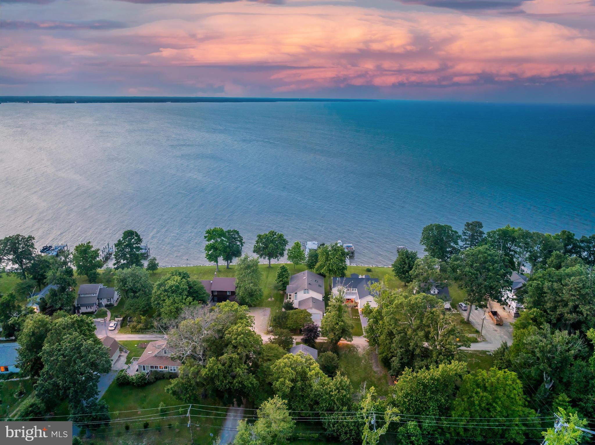 HOLLAND POINT - Residential