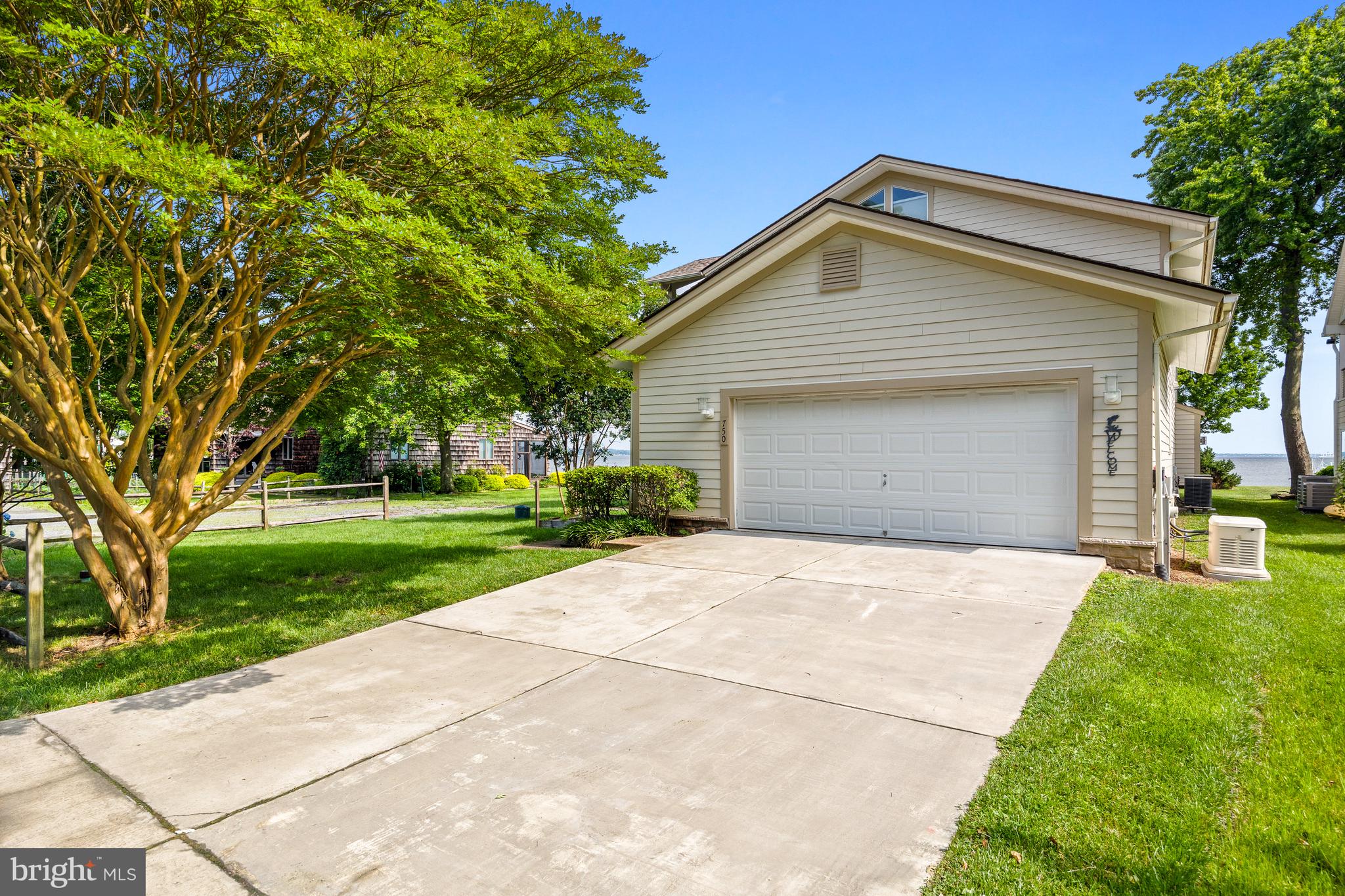 HOLLAND POINT - Residential