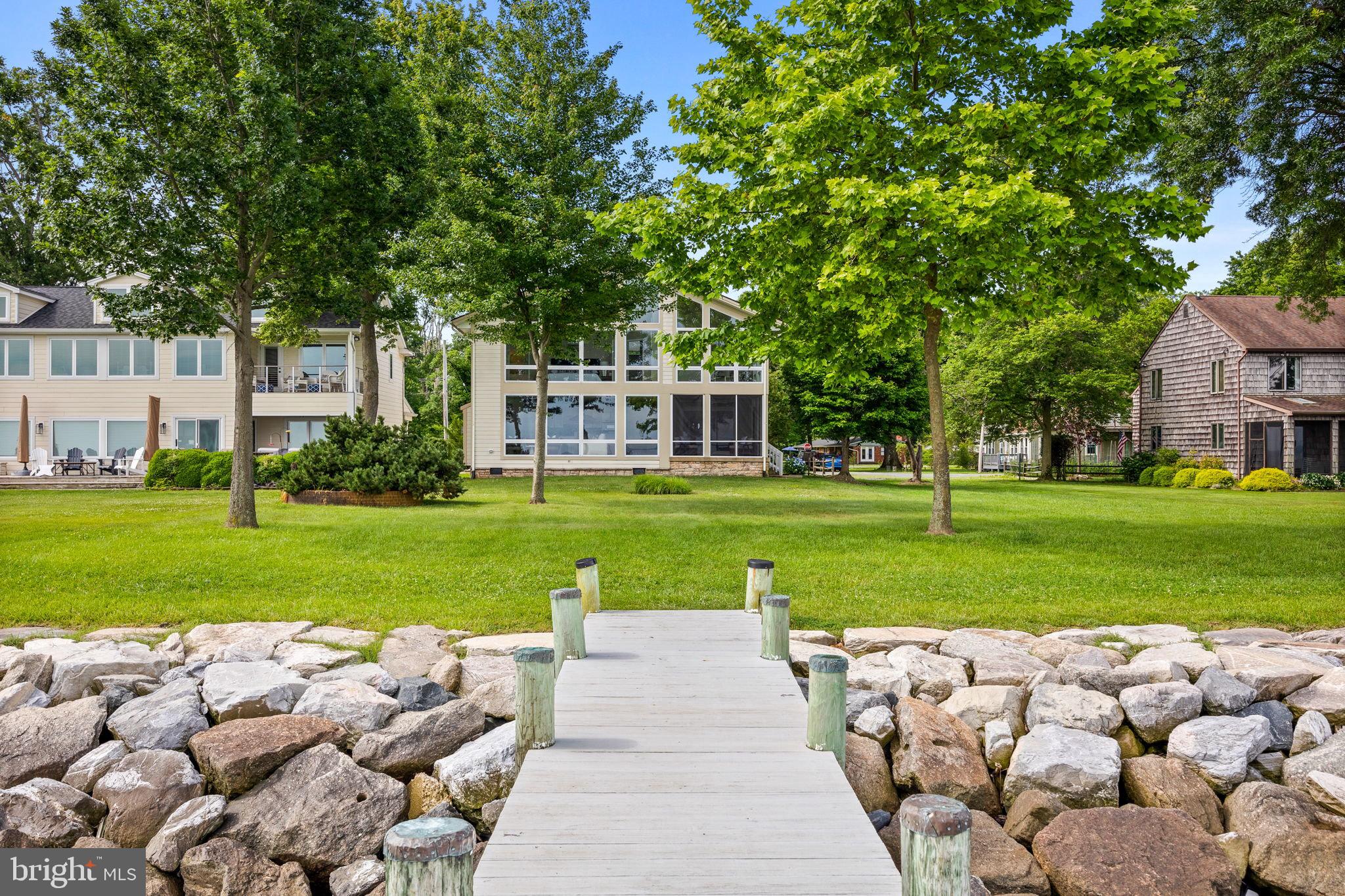 HOLLAND POINT - Residential