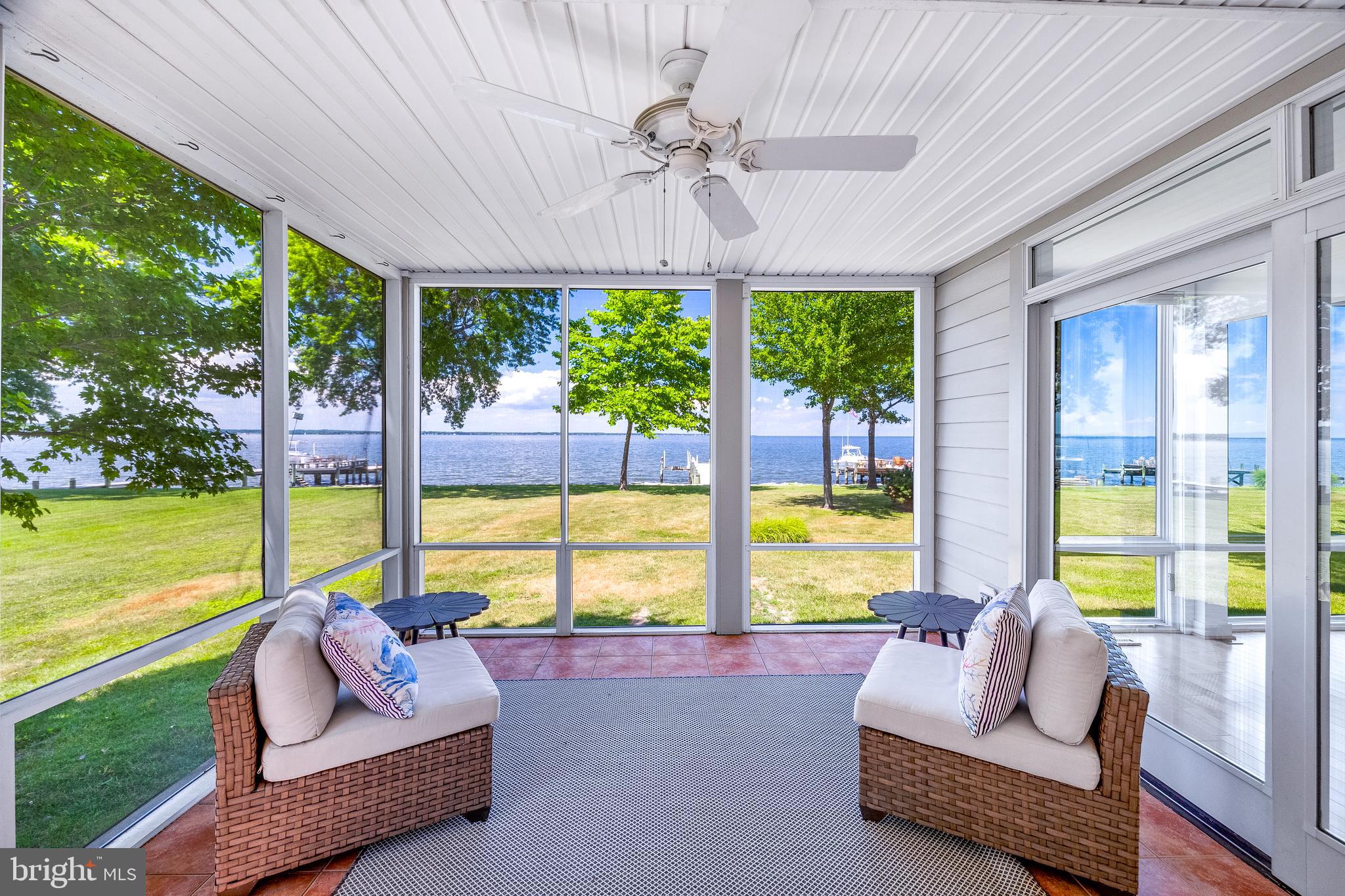 HOLLAND POINT - Residential