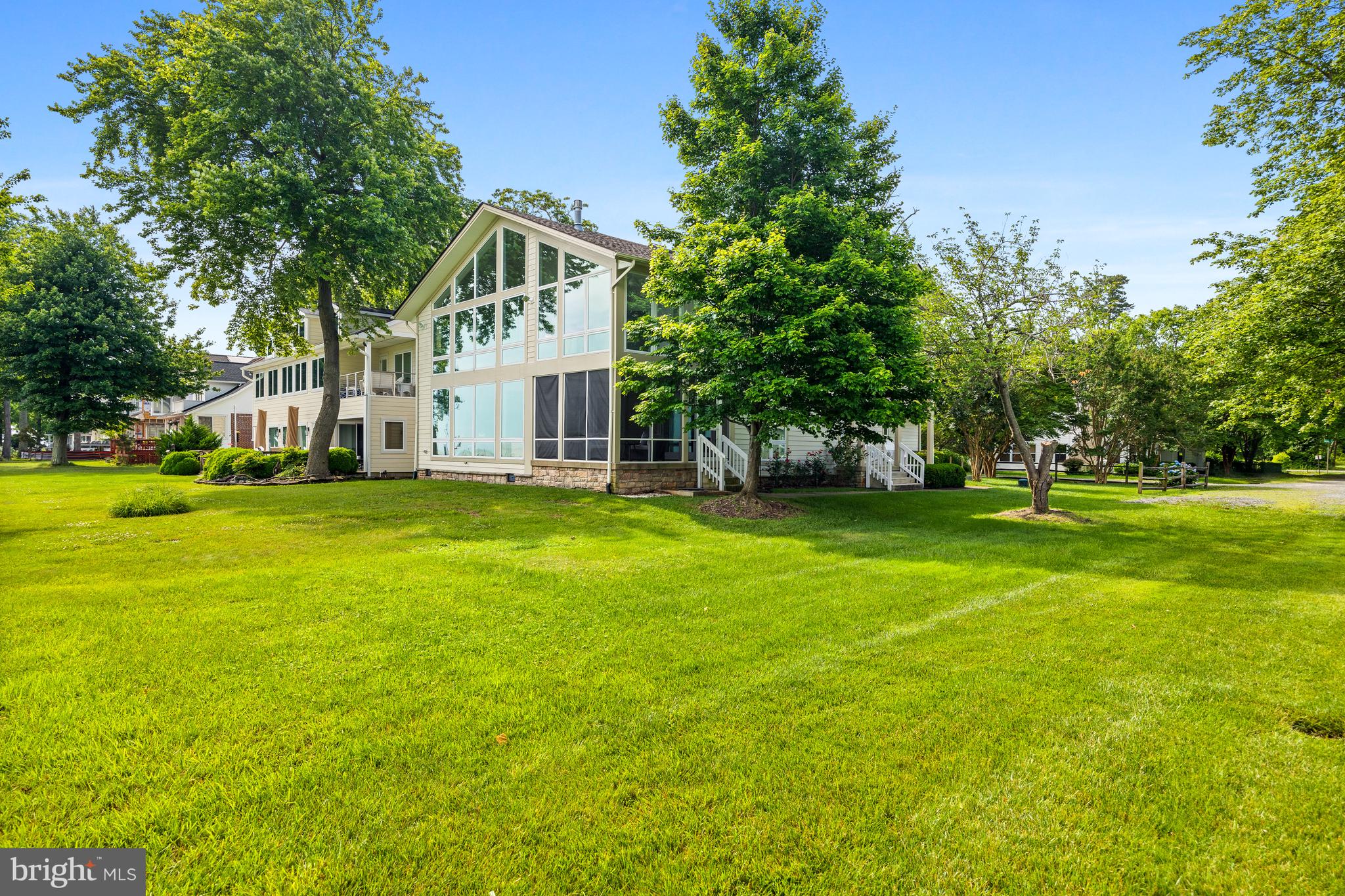 HOLLAND POINT - Residential