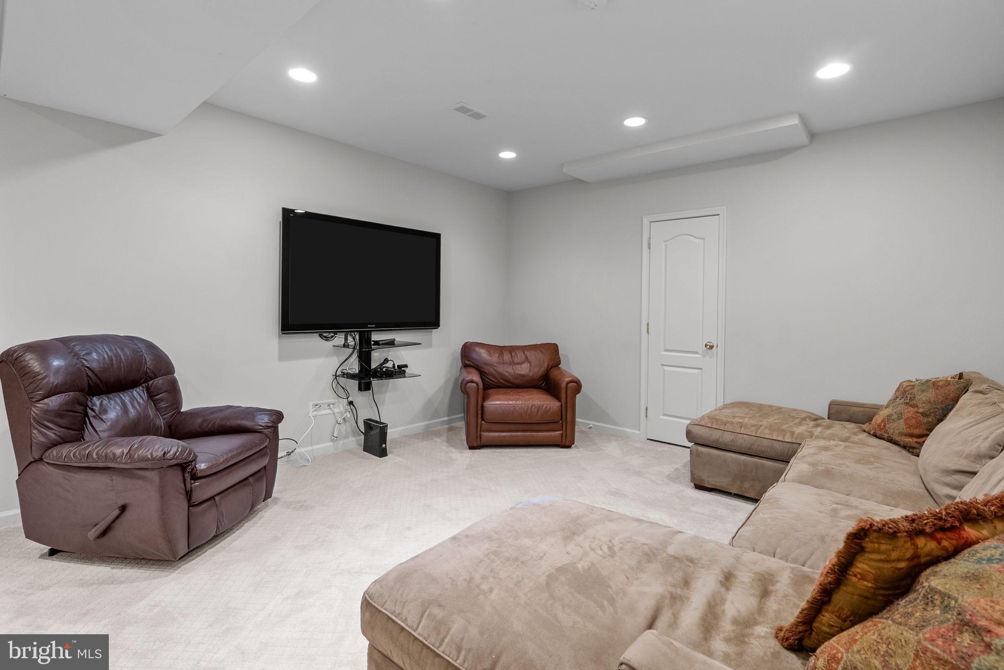 STONEY FORD ESTATE - Residential