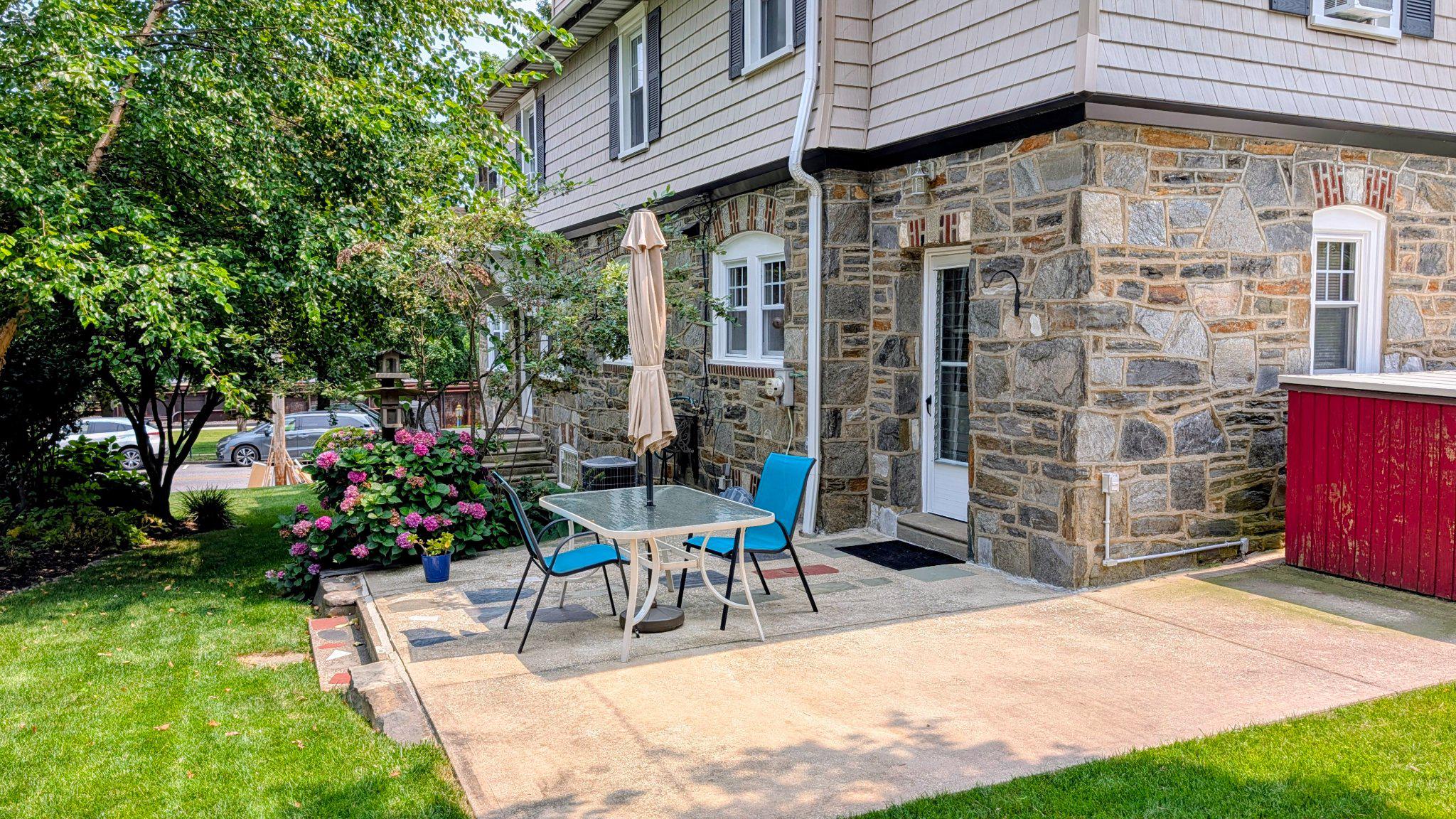 333 W RIDLEY AVENUE