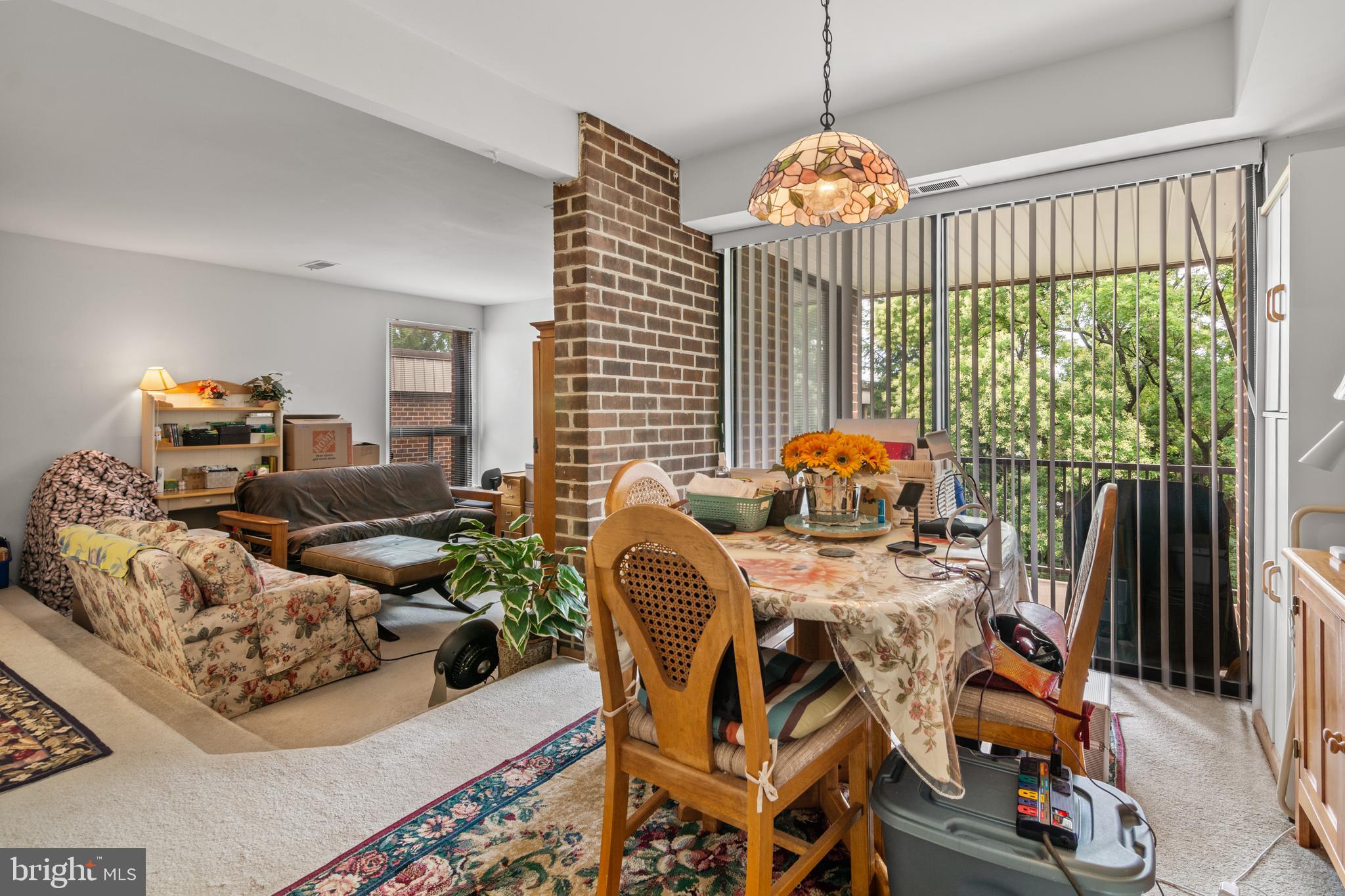 AMERICANA CENTRE - Residential