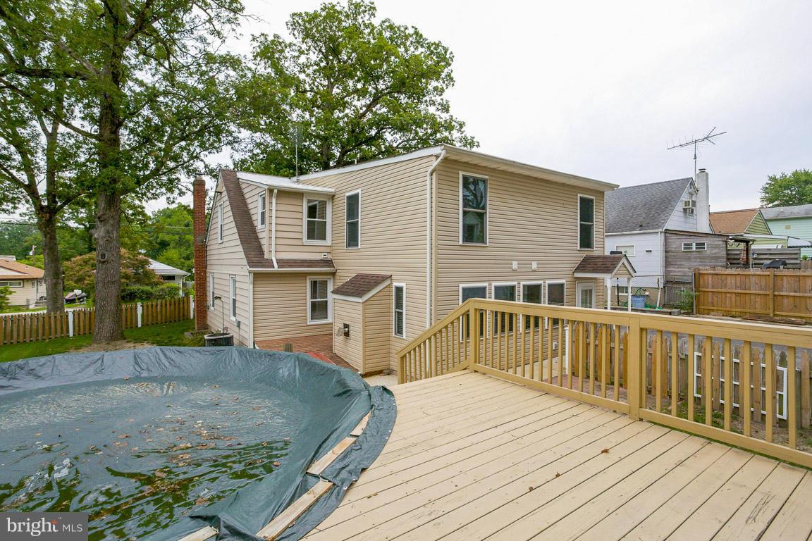 CALIFORNIA GROVE - Residential