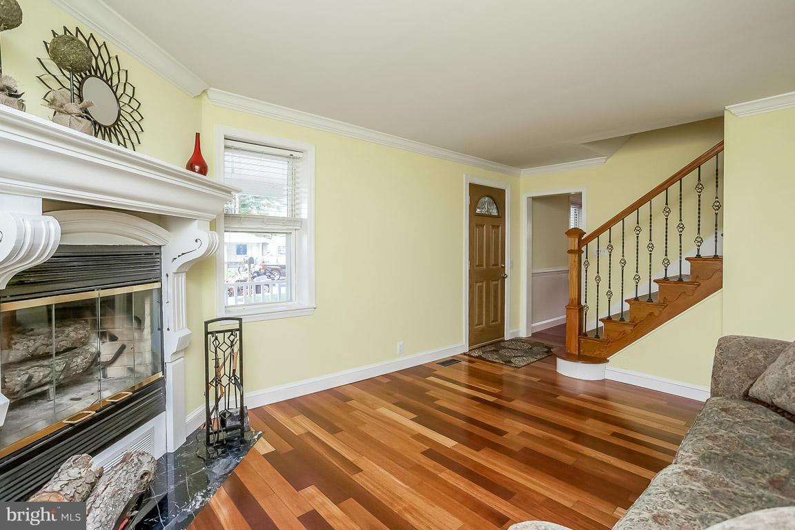 CALIFORNIA GROVE - Residential