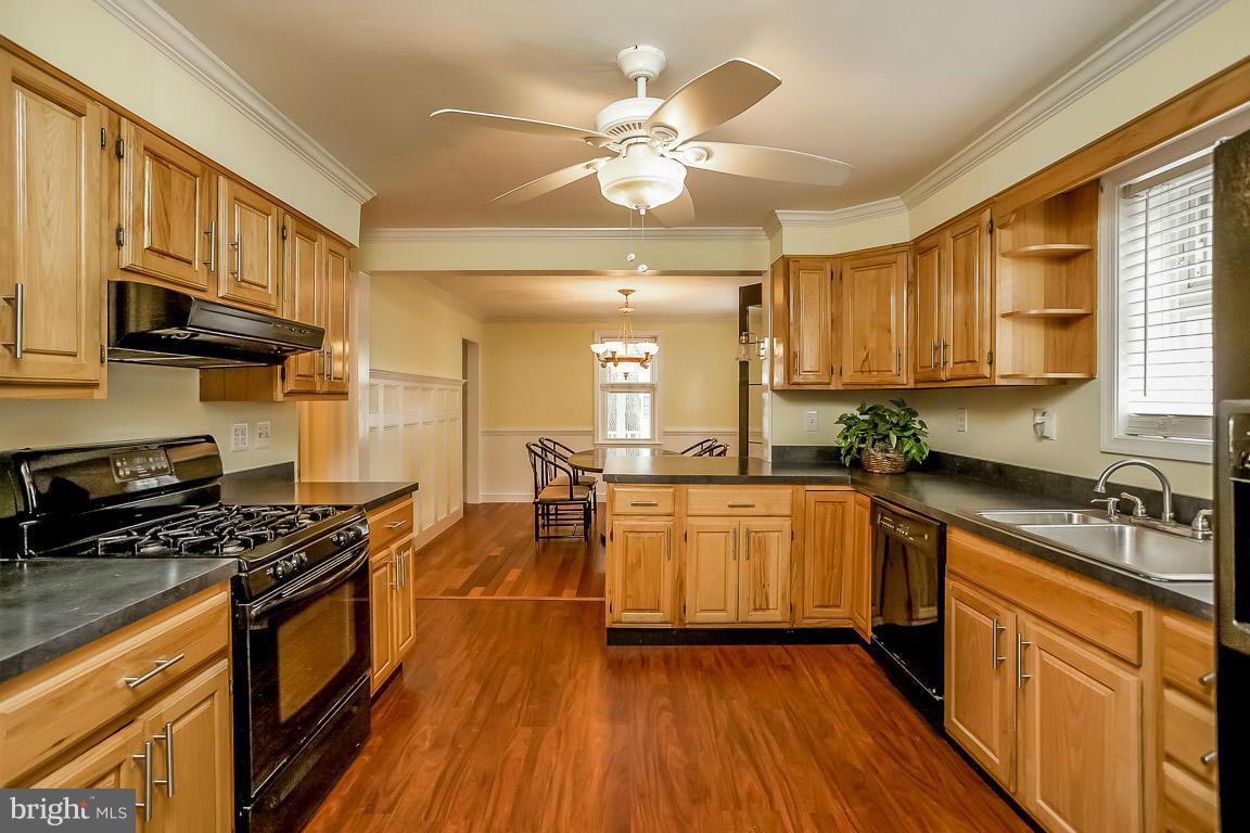 CALIFORNIA GROVE - Residential