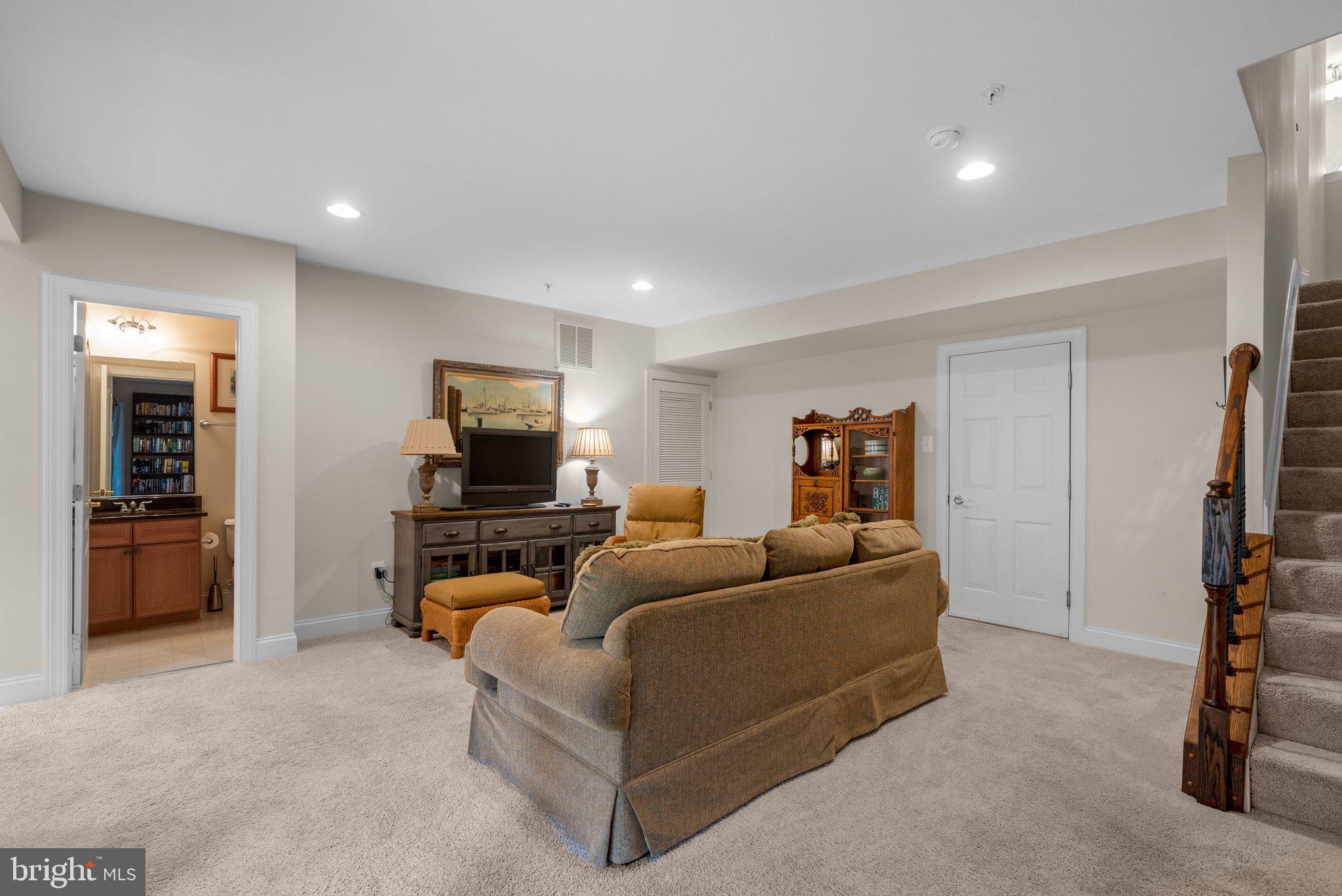 THE VINEYARDS OF ANNAPOLIS - Residential