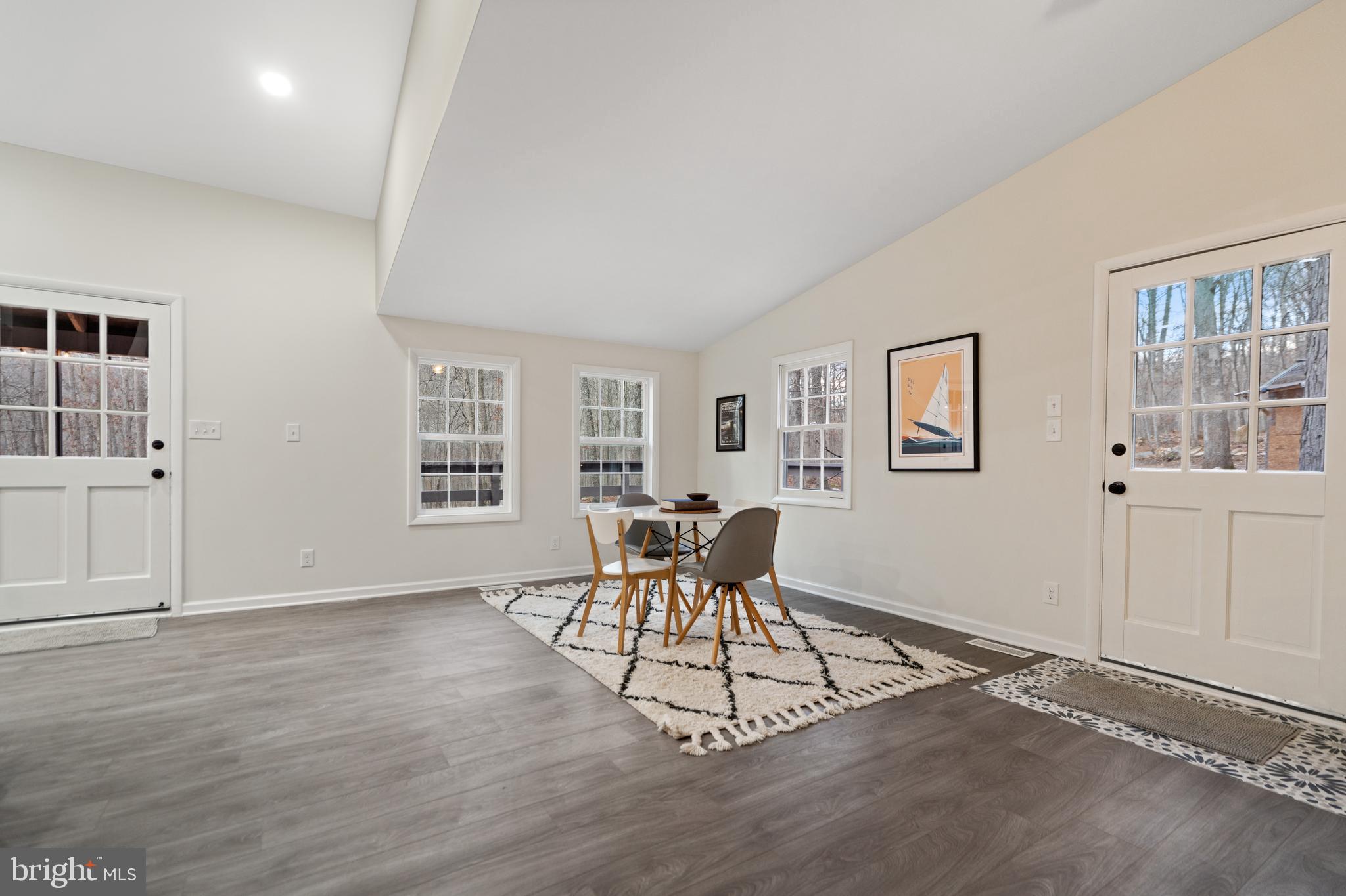 CAPON RIVER VISTA - Residential