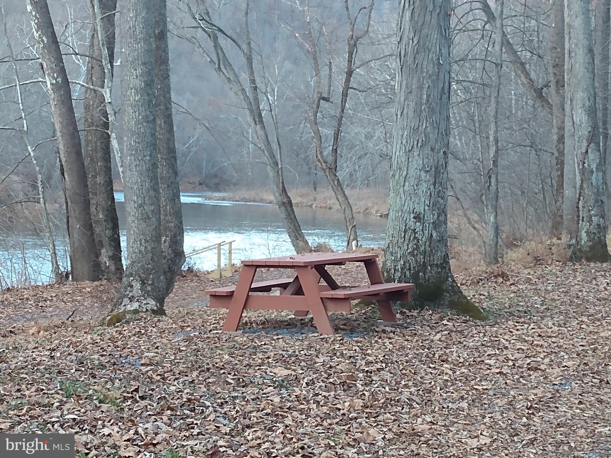 CAPON RIVER VISTA - Residential