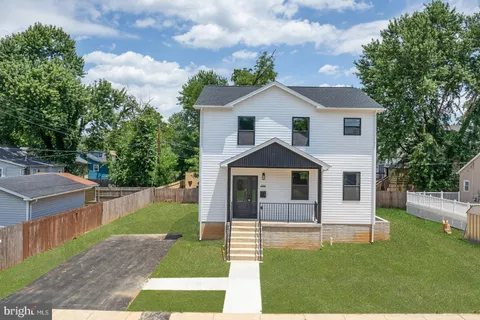 MLS: MDBA2221110