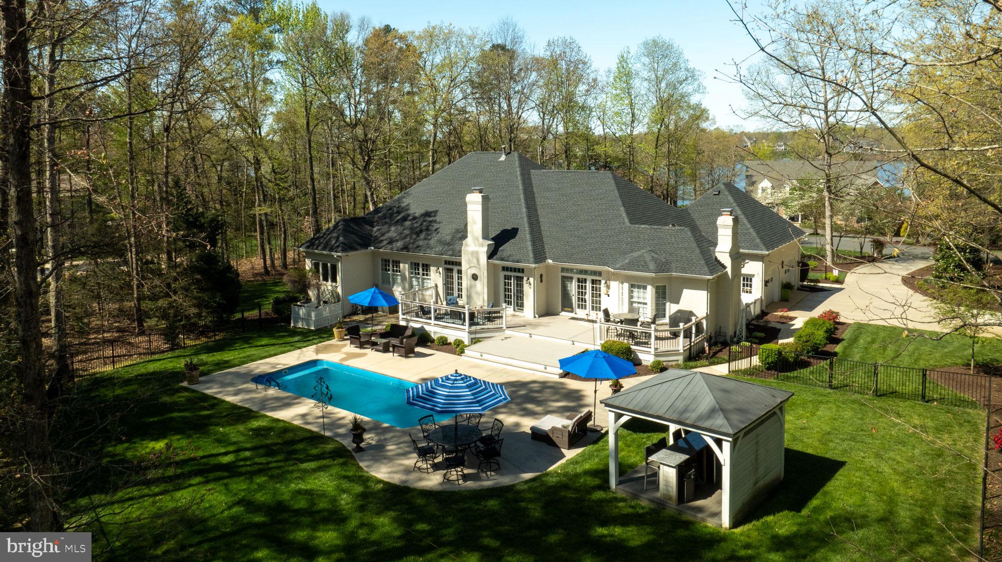 FAWN LAKE - Residential