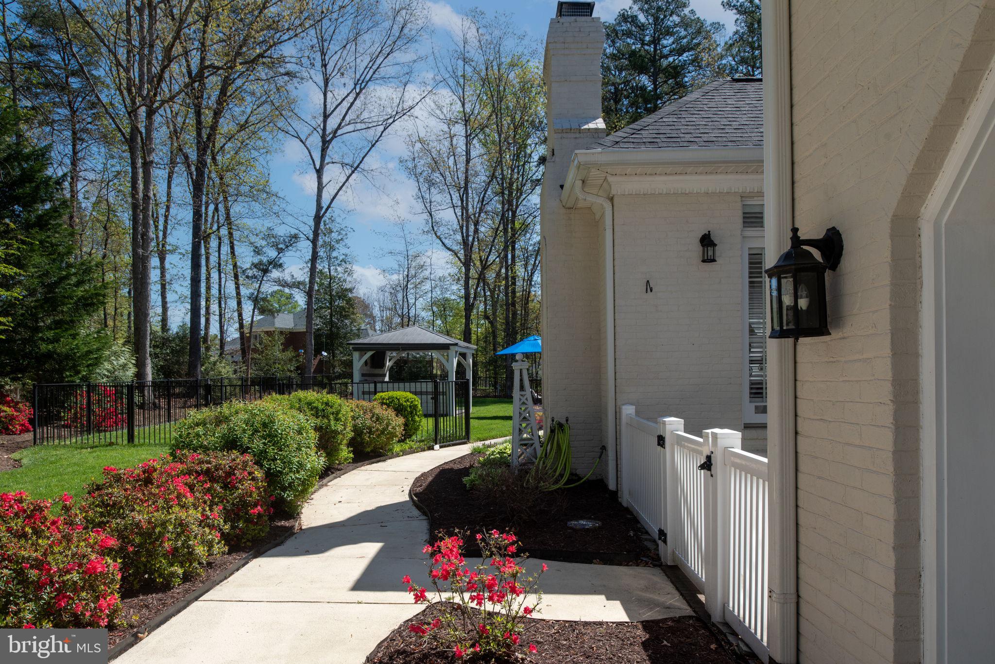 FAWN LAKE - Residential