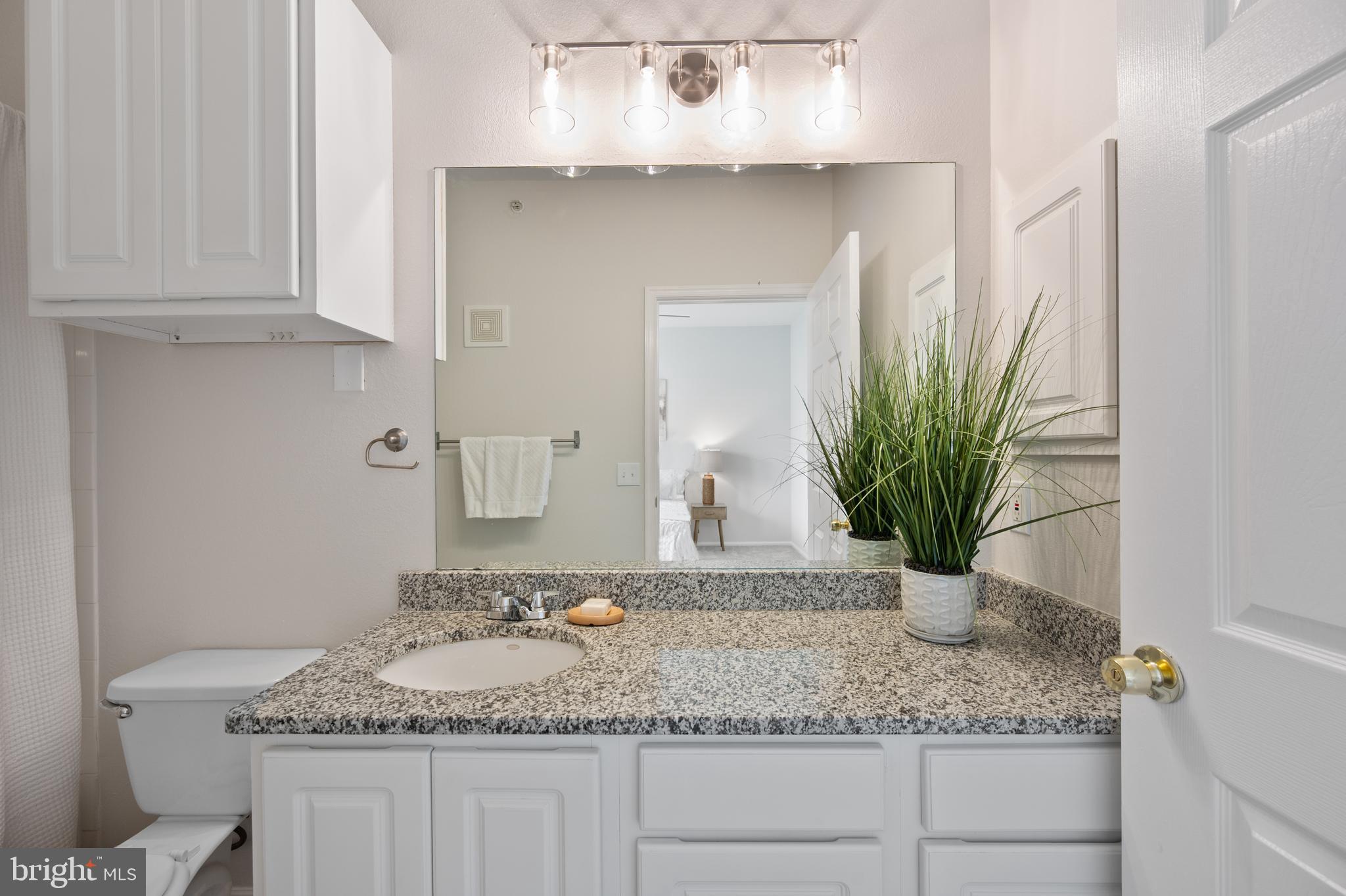 GATES OF MCLEAN - Residential