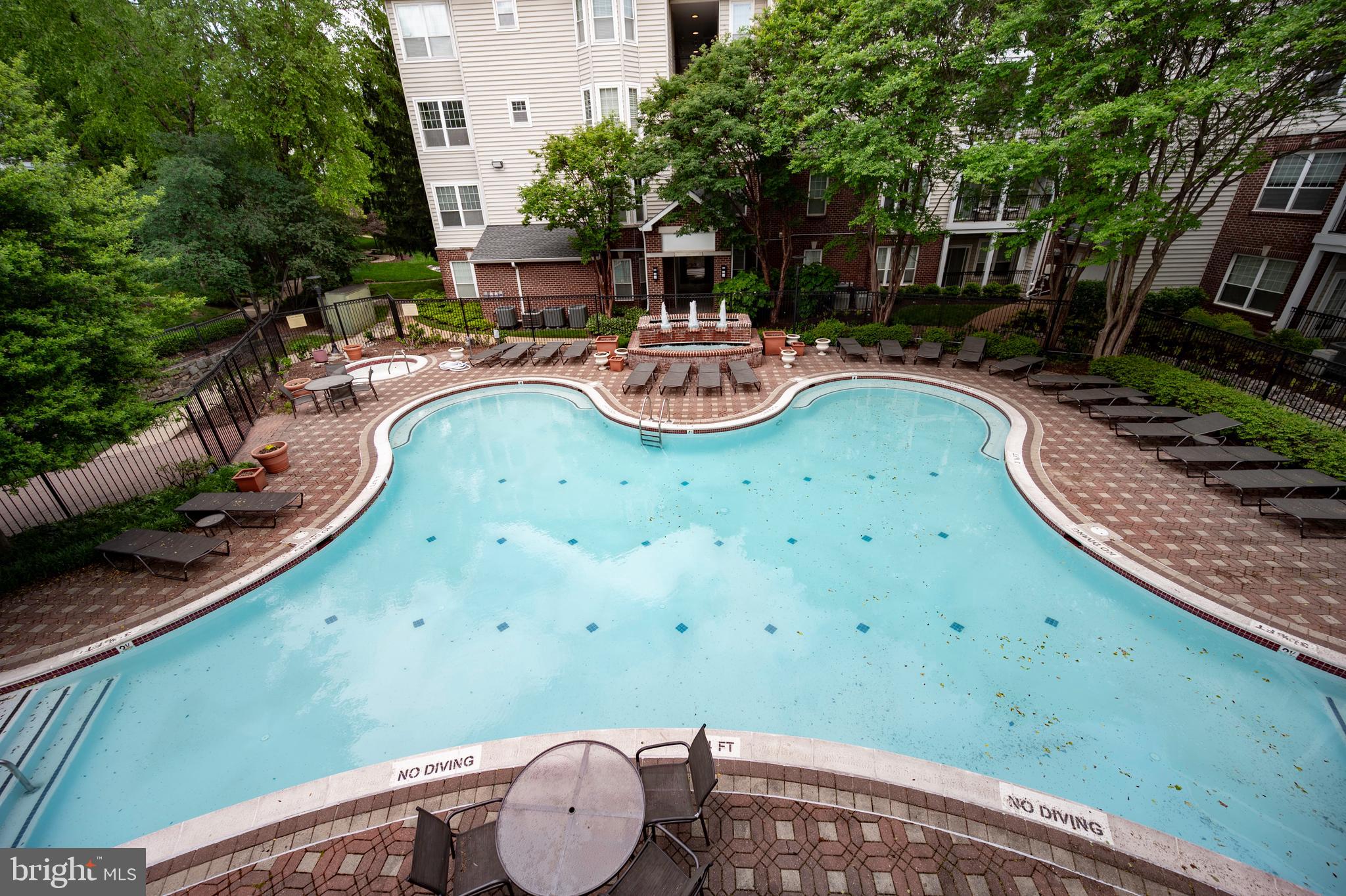 GATES OF MCLEAN - Residential