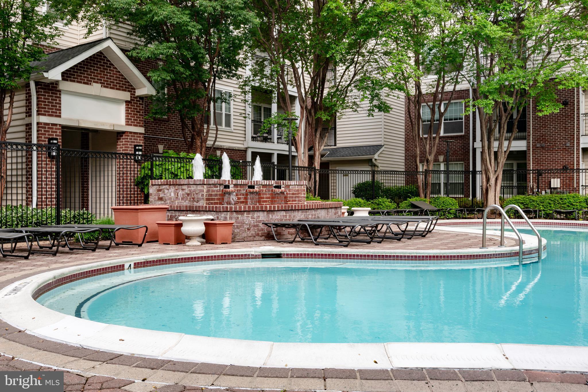 GATES OF MCLEAN - Residential