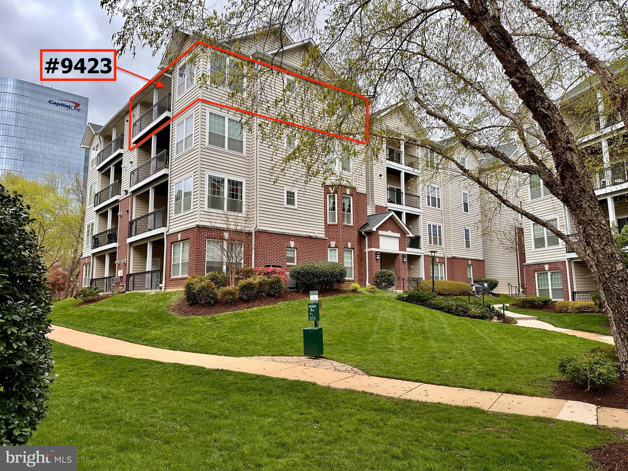 GATES OF MCLEAN - Residential