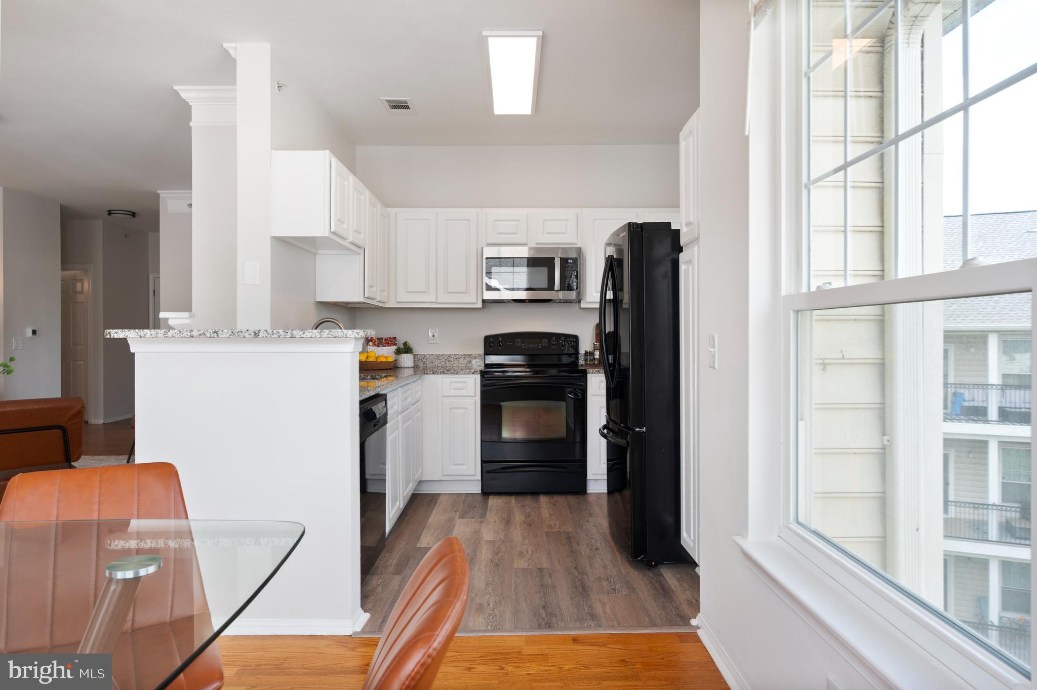 GATES OF MCLEAN - Residential