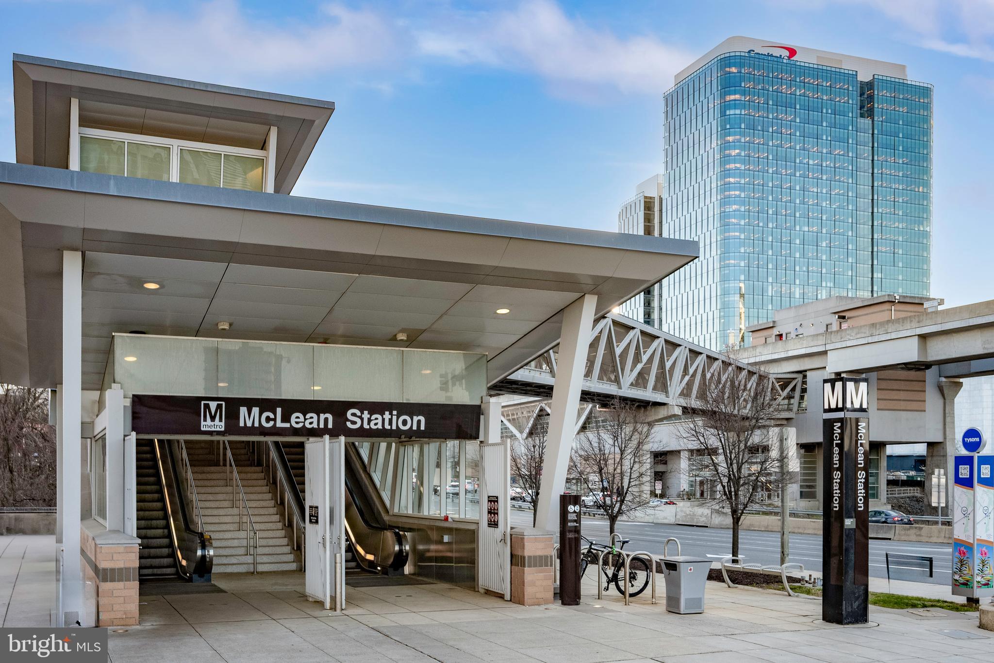 GATES OF MCLEAN - Residential