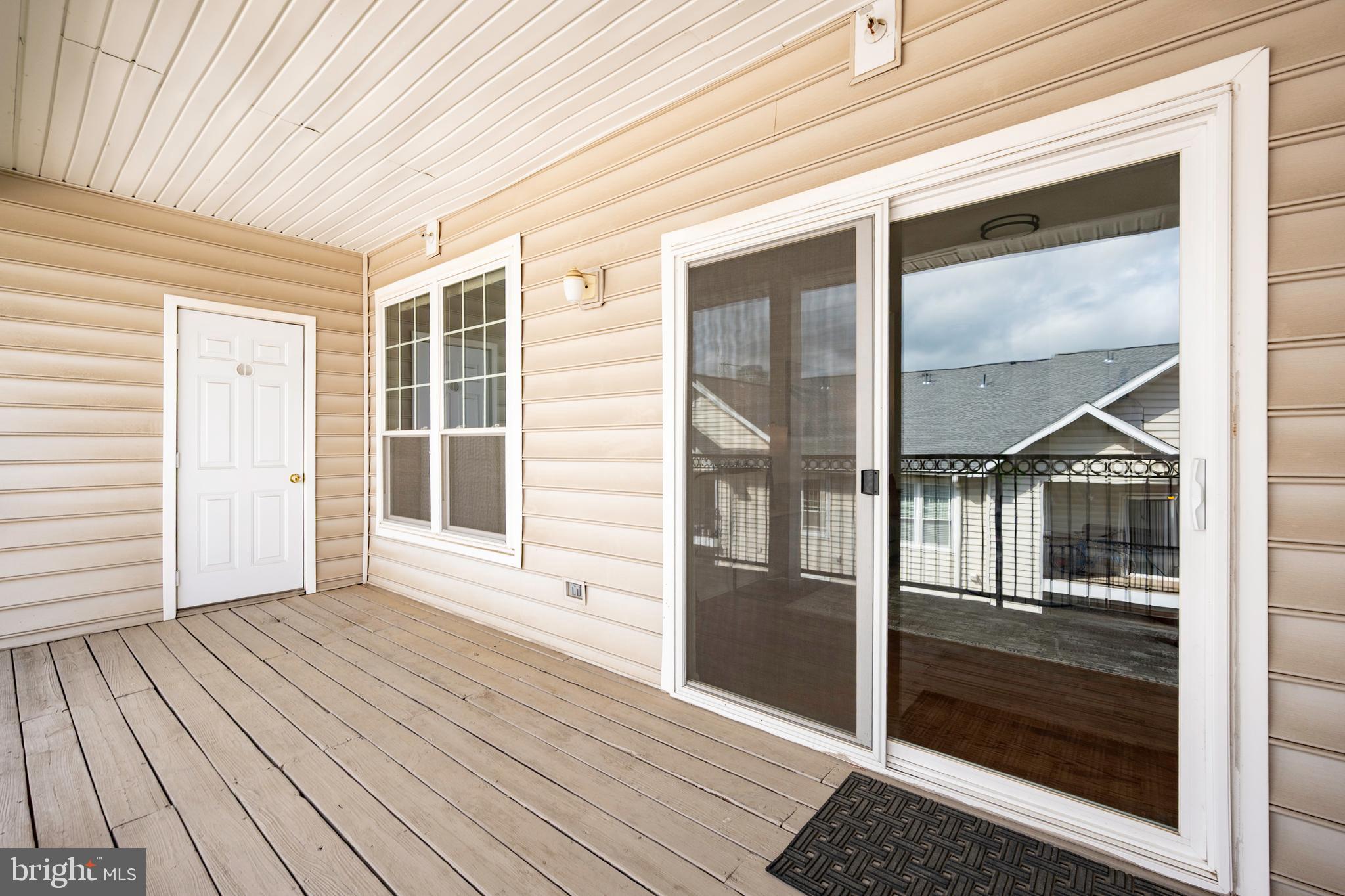 GATES OF MCLEAN - Residential